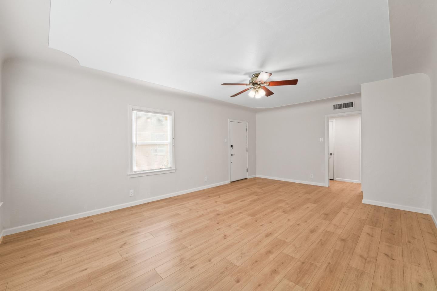 Detail Gallery Image 13 of 34 For 636 W 25th St, Merced,  CA 95340 - 2 Beds | 1 Baths