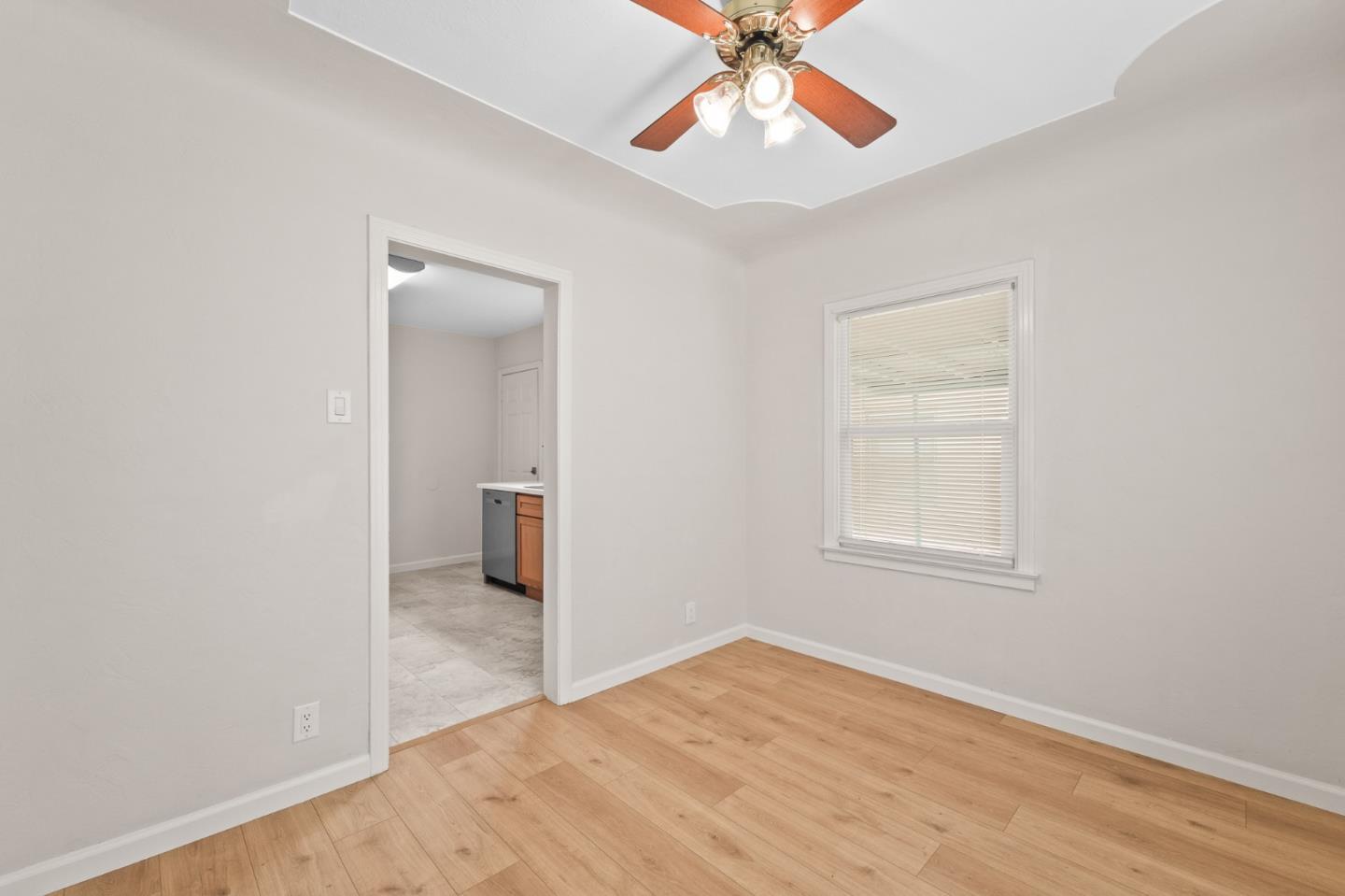 Detail Gallery Image 16 of 34 For 636 W 25th St, Merced,  CA 95340 - 2 Beds | 1 Baths