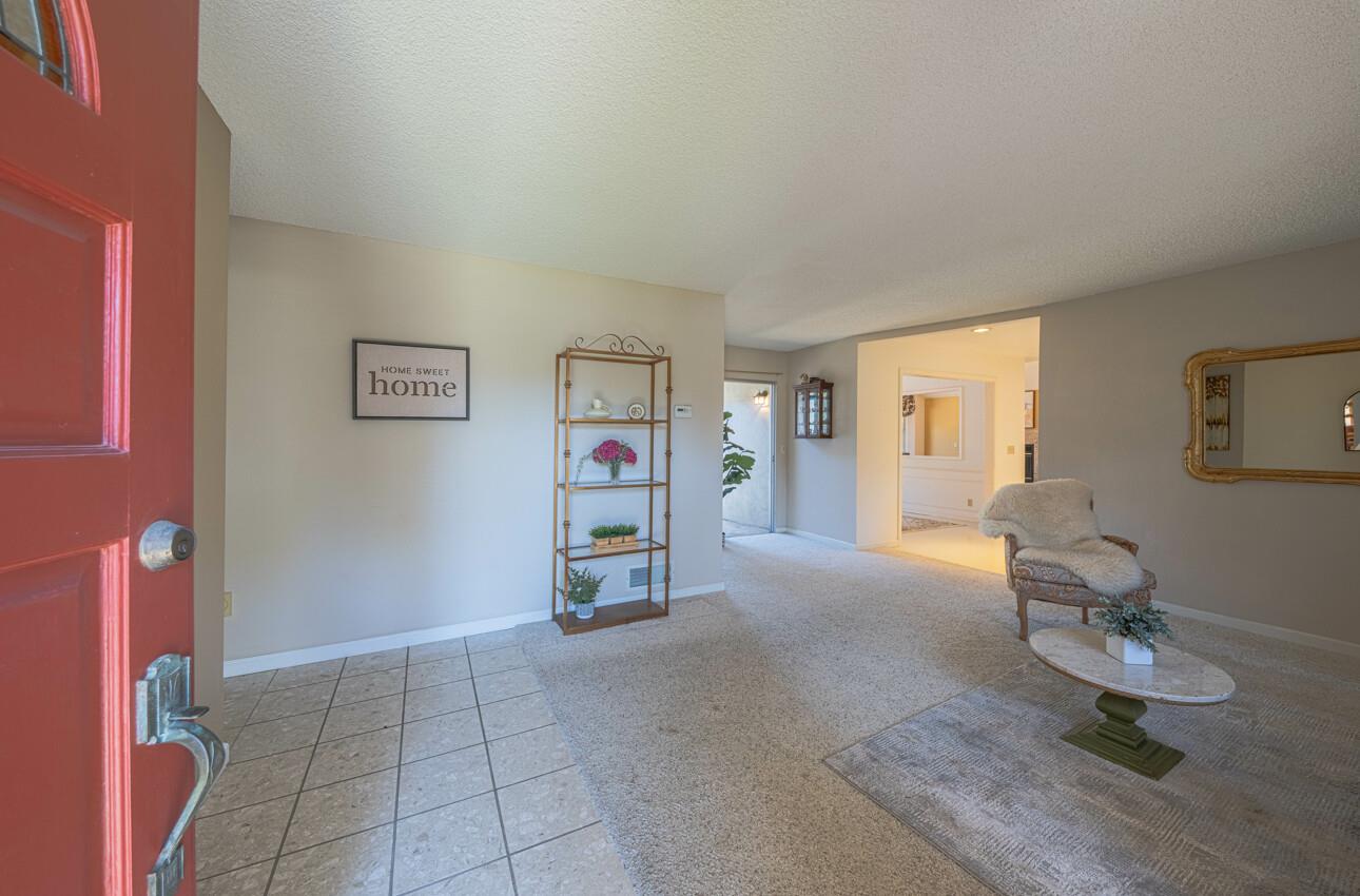 Detail Gallery Image 2 of 43 For 322 Coleridge Dr, Salinas,  CA 93901 - 3 Beds | 2/1 Baths