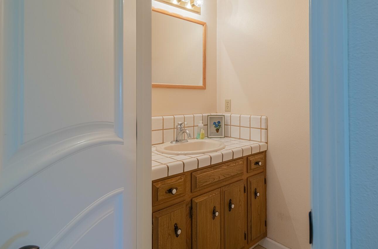 Detail Gallery Image 36 of 43 For 322 Coleridge Dr, Salinas,  CA 93901 - 3 Beds | 2/1 Baths