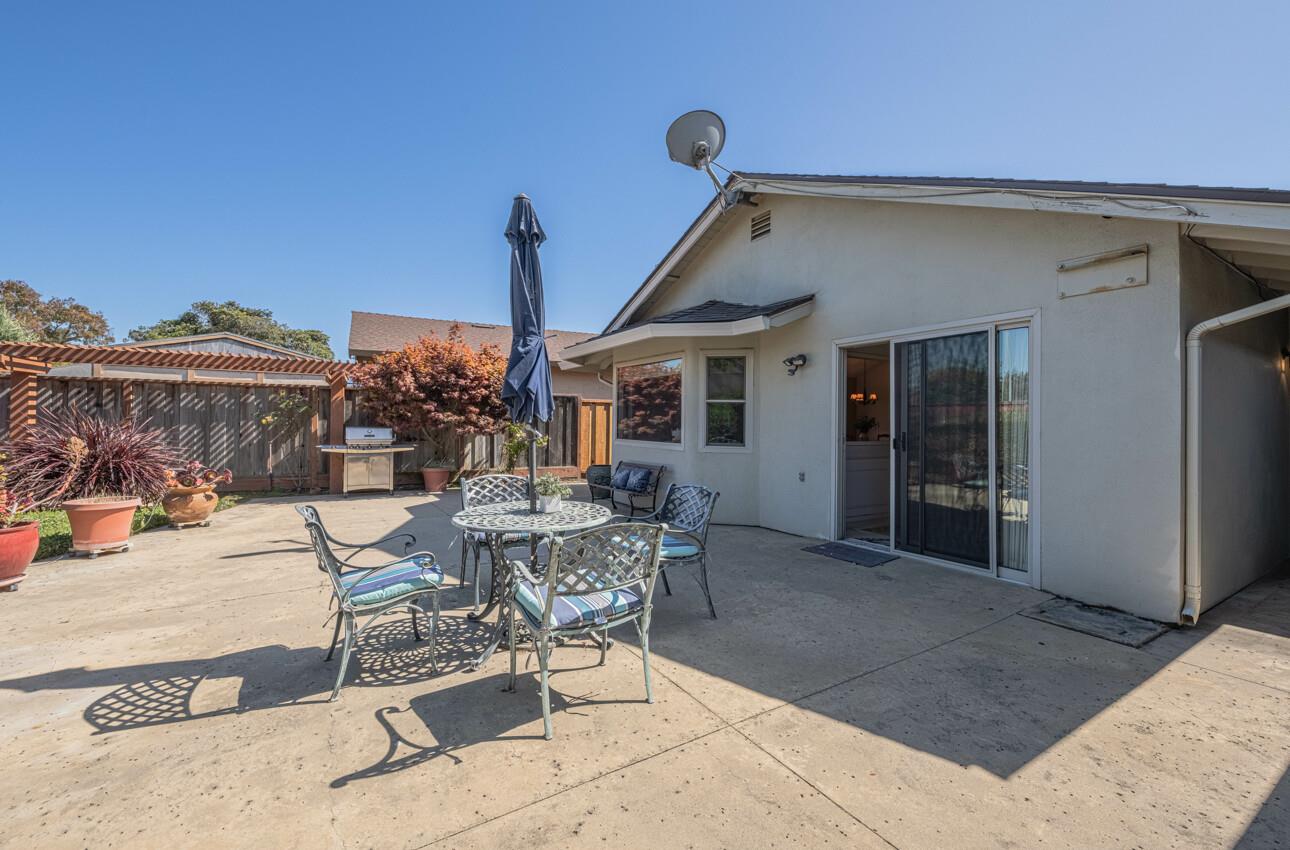 Detail Gallery Image 38 of 43 For 322 Coleridge Dr, Salinas,  CA 93901 - 3 Beds | 2/1 Baths