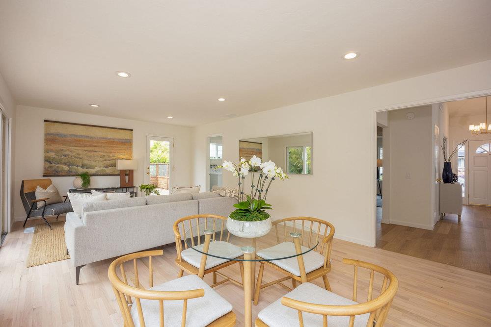 Detail Gallery Image 13 of 38 For 2008 Touraine Ln, Half Moon Bay,  CA 94019 - 4 Beds | 3 Baths