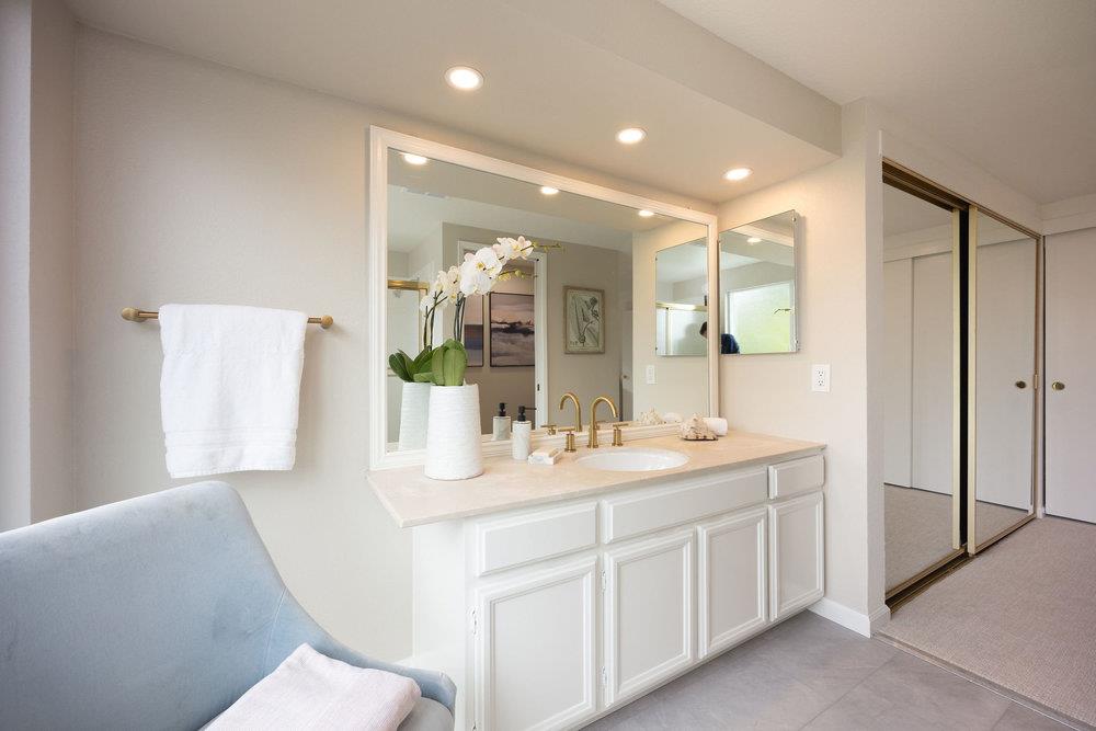 Detail Gallery Image 22 of 38 For 2008 Touraine Ln, Half Moon Bay,  CA 94019 - 4 Beds | 3 Baths