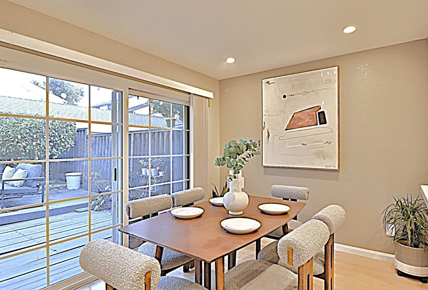 Detail Gallery Image 11 of 37 For 1944 N Star Cir, San Jose,  CA 95131 - 2 Beds | 2/1 Baths