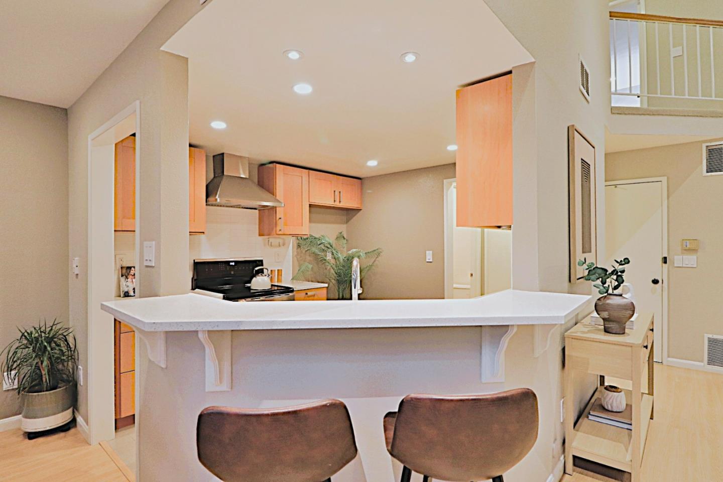 Detail Gallery Image 13 of 37 For 1944 N Star Cir, San Jose,  CA 95131 - 2 Beds | 2/1 Baths