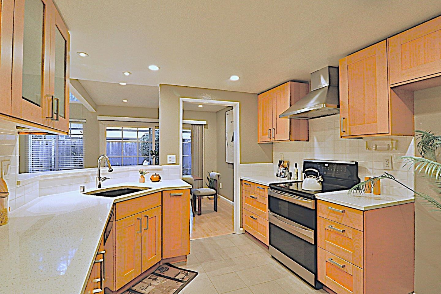 Detail Gallery Image 14 of 37 For 1944 N Star Cir, San Jose,  CA 95131 - 2 Beds | 2/1 Baths