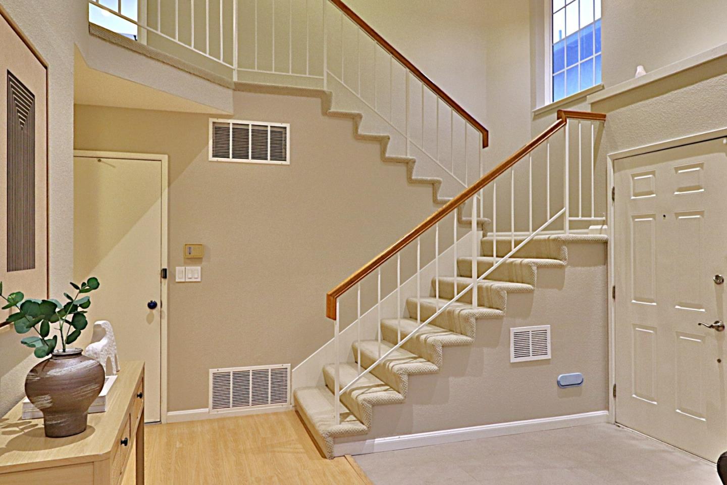 Detail Gallery Image 20 of 37 For 1944 N Star Cir, San Jose,  CA 95131 - 2 Beds | 2/1 Baths