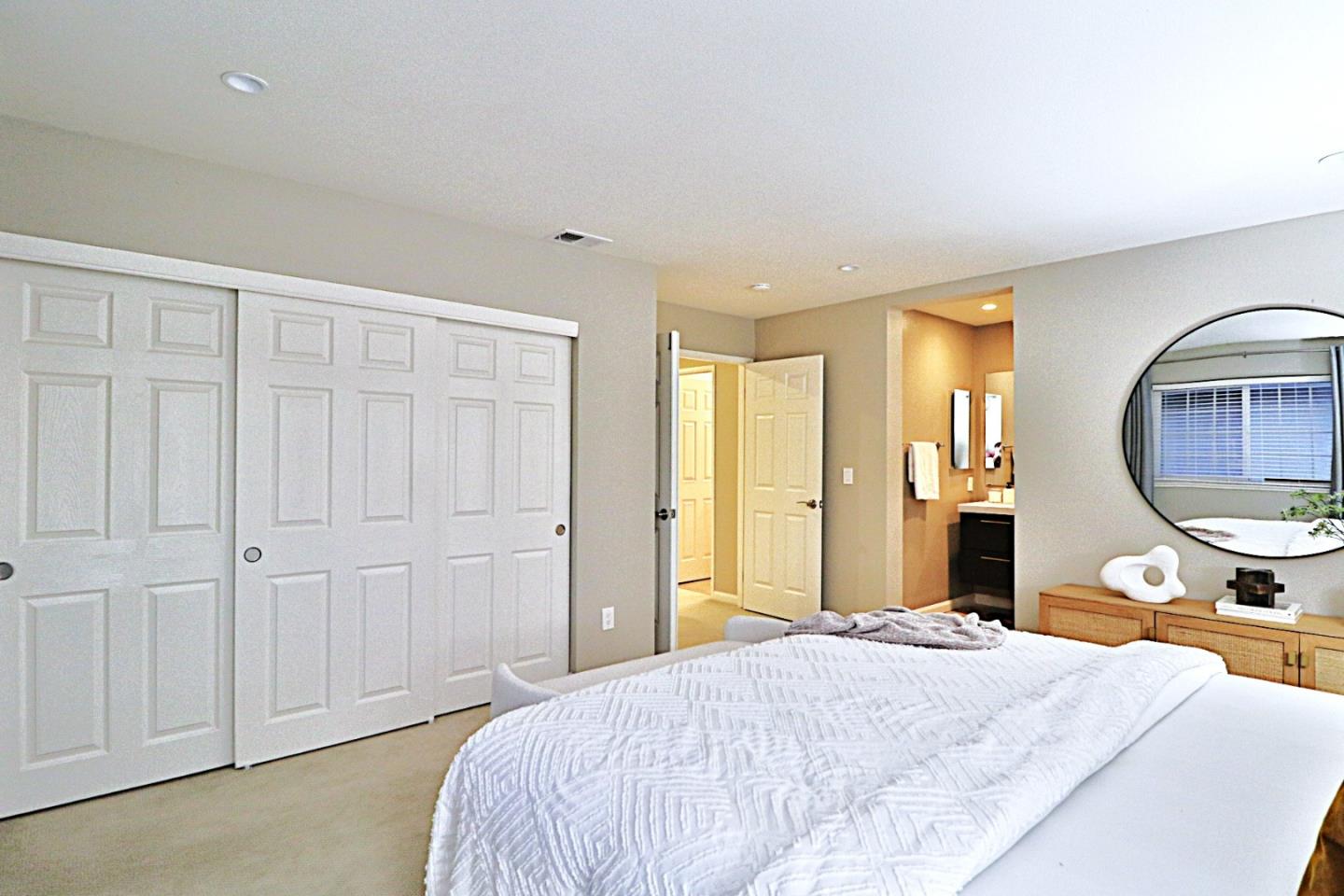 Detail Gallery Image 25 of 37 For 1944 N Star Cir, San Jose,  CA 95131 - 2 Beds | 2/1 Baths