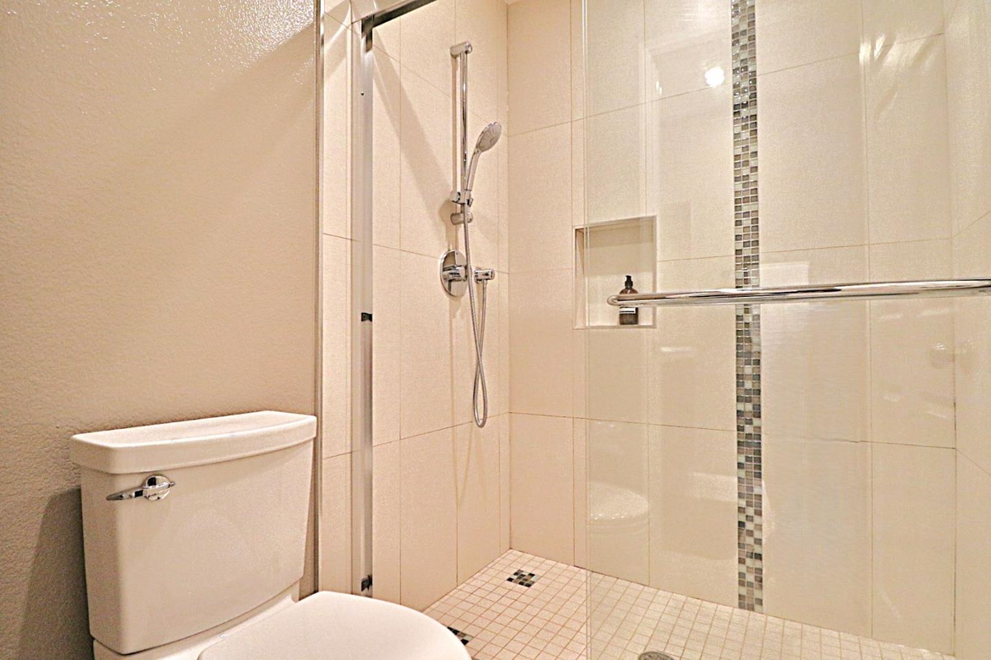 Detail Gallery Image 27 of 37 For 1944 N Star Cir, San Jose,  CA 95131 - 2 Beds | 2/1 Baths