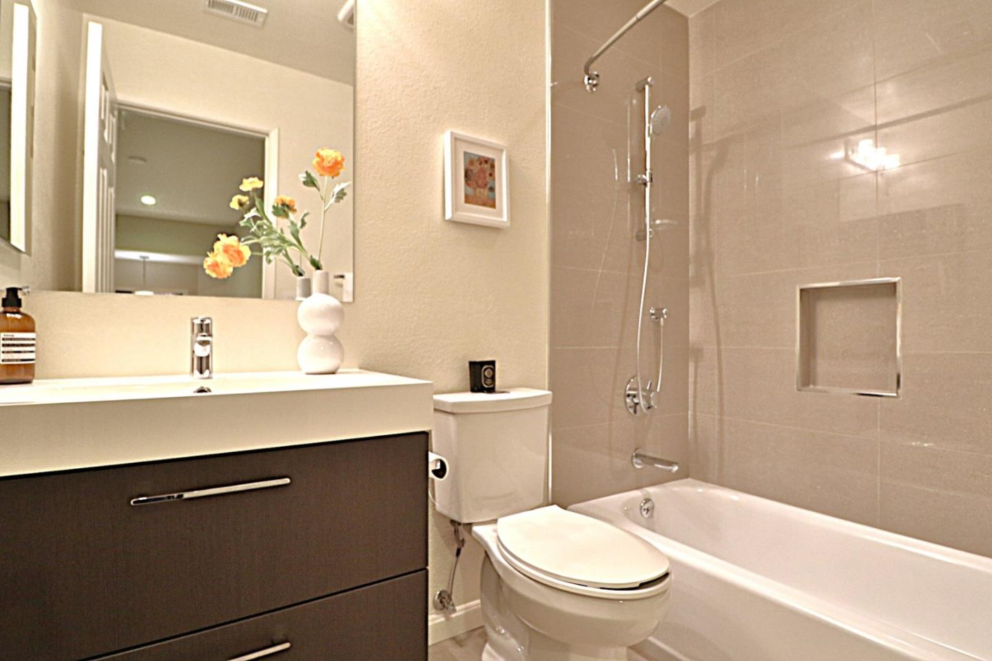 Detail Gallery Image 31 of 37 For 1944 N Star Cir, San Jose,  CA 95131 - 2 Beds | 2/1 Baths