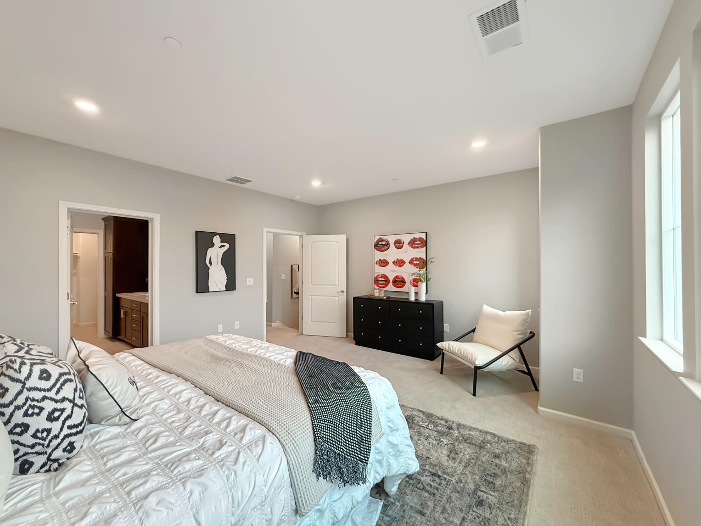 Detail Gallery Image 25 of 35 For 262 Agustin Narvaez St #3,  San Jose,  CA 95136 - 3 Beds | 3/1 Baths