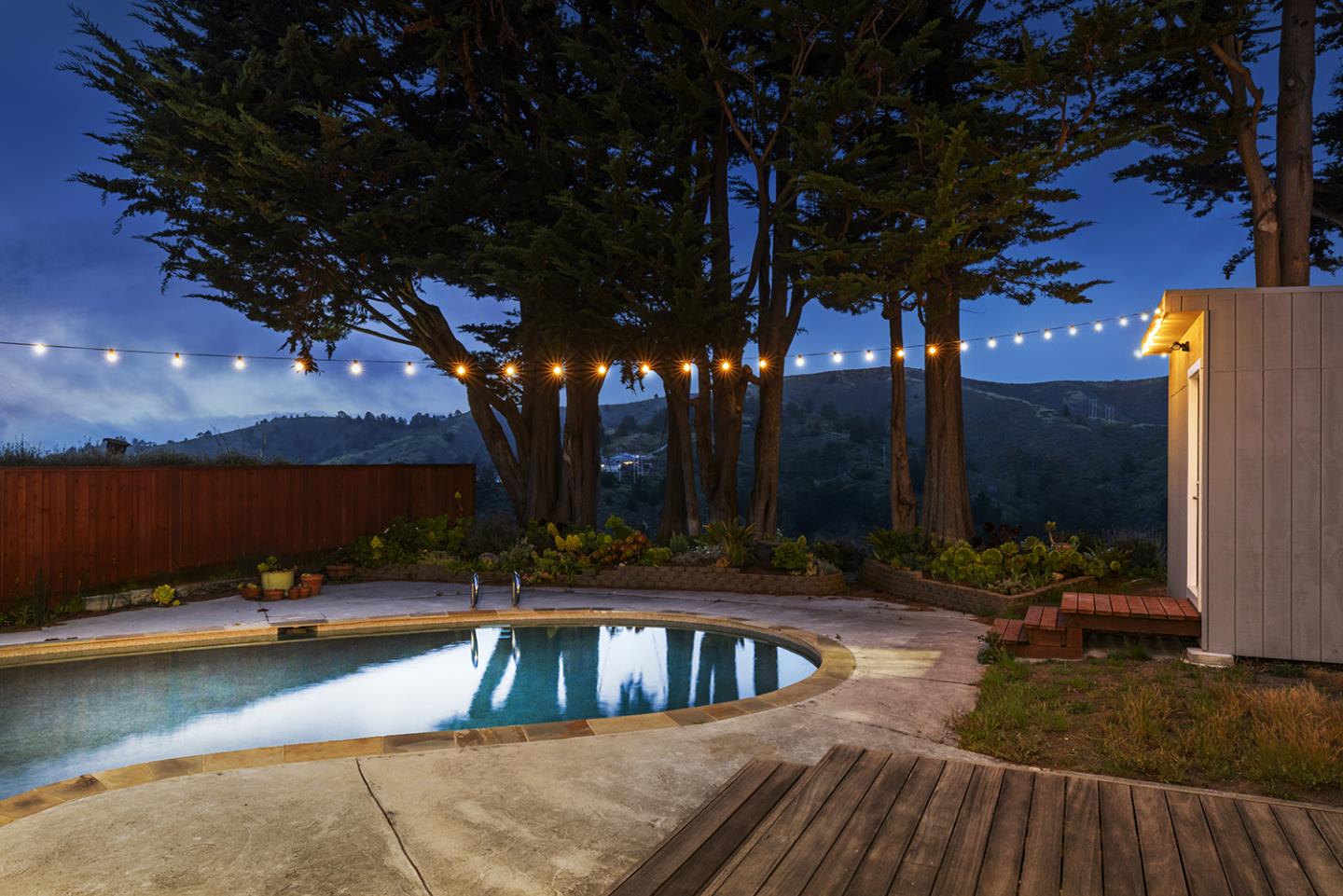 Detail Gallery Image 63 of 79 For 1215 Lerida Way, Pacifica,  CA 94044 - 4 Beds | 3 Baths