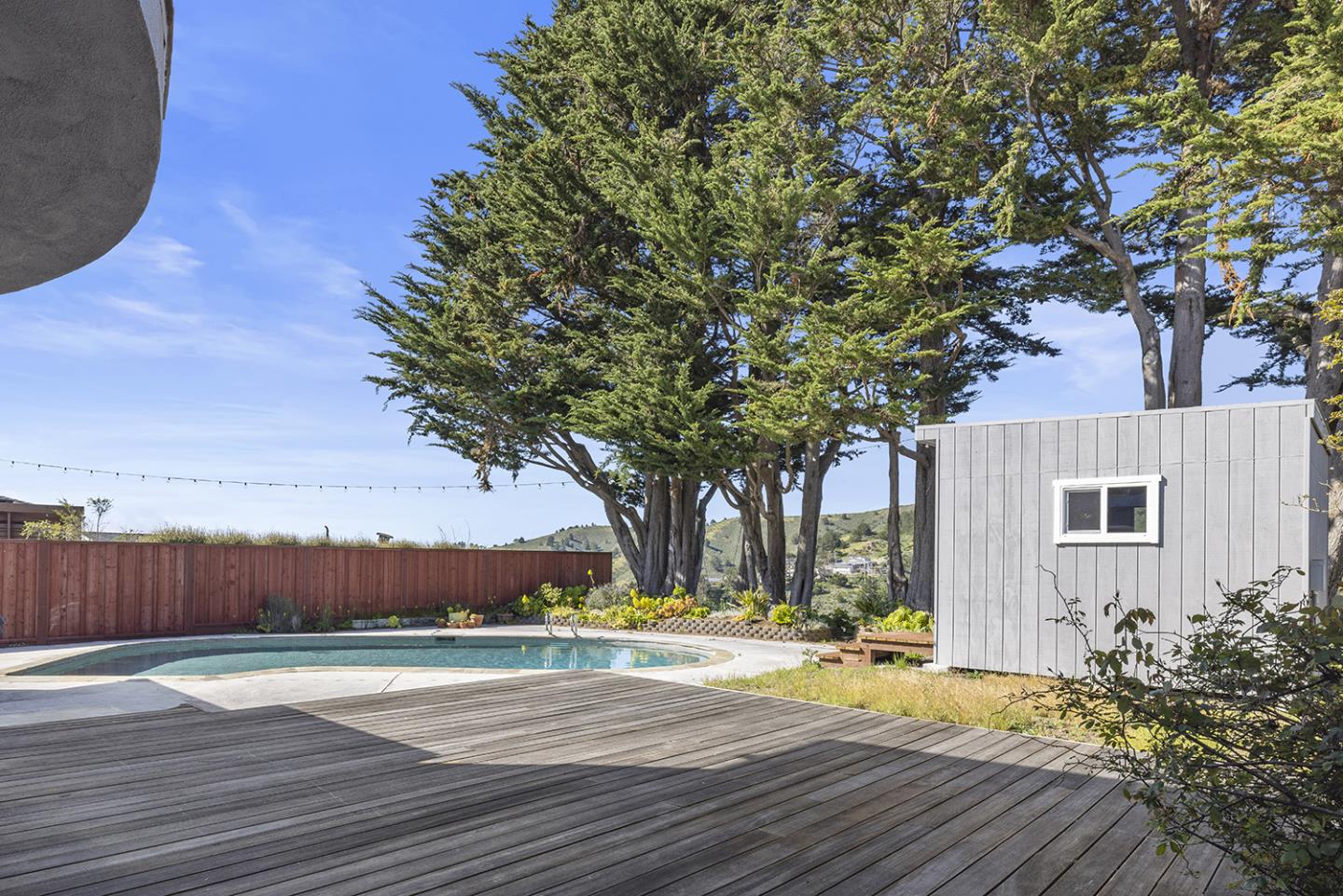 Detail Gallery Image 67 of 79 For 1215 Lerida Way, Pacifica,  CA 94044 - 4 Beds | 3 Baths