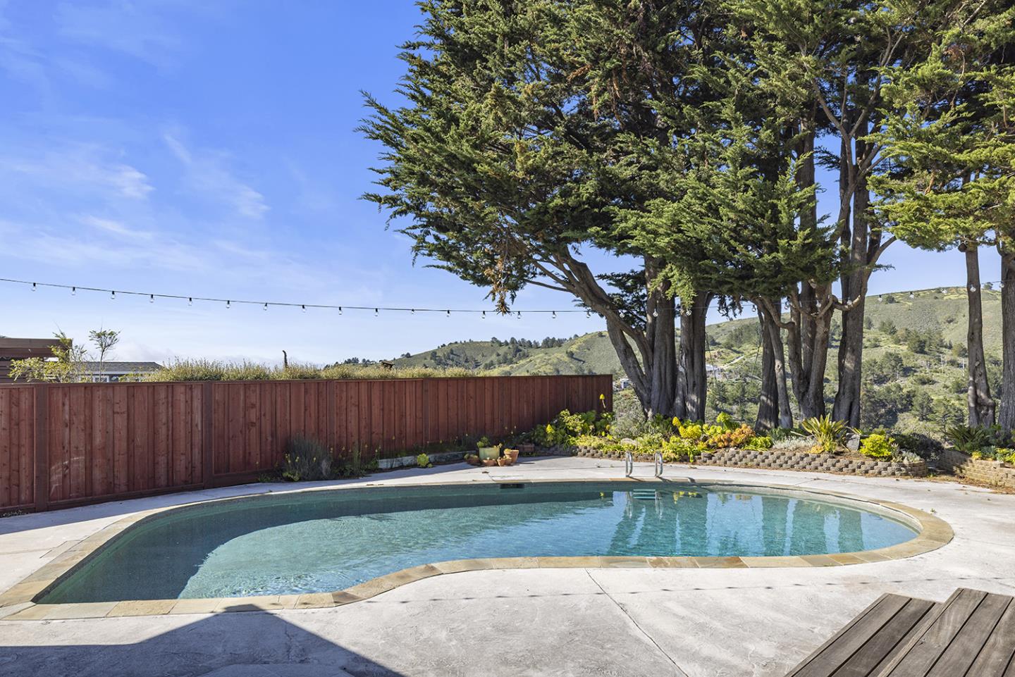 Detail Gallery Image 69 of 79 For 1215 Lerida Way, Pacifica,  CA 94044 - 4 Beds | 3 Baths