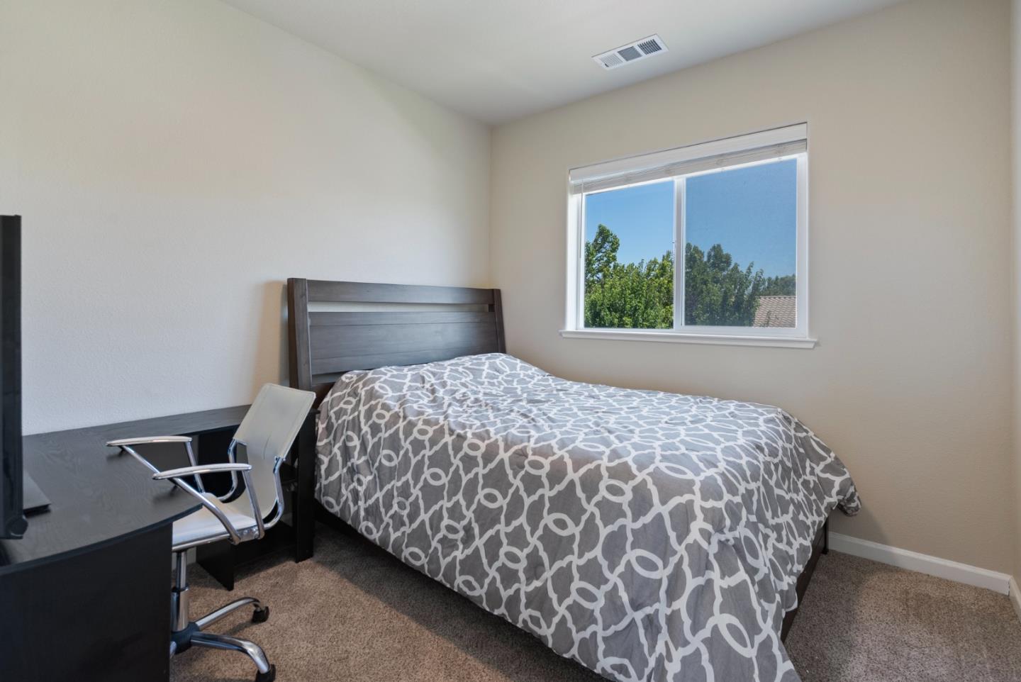 Detail Gallery Image 19 of 37 For 655 Lewis St, King City,  CA 93930 - 4 Beds | 2/1 Baths