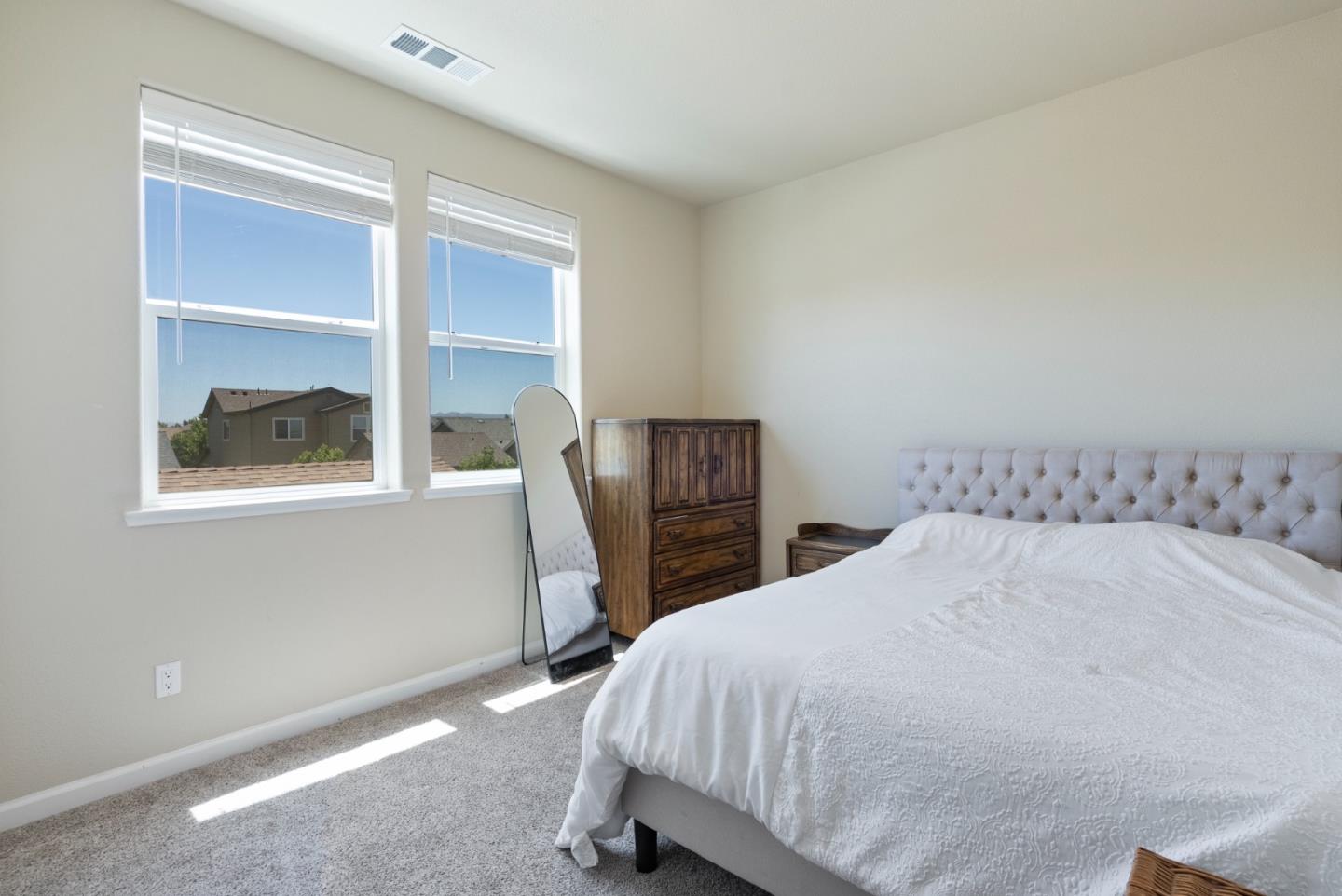 Detail Gallery Image 20 of 37 For 655 Lewis St, King City,  CA 93930 - 4 Beds | 2/1 Baths