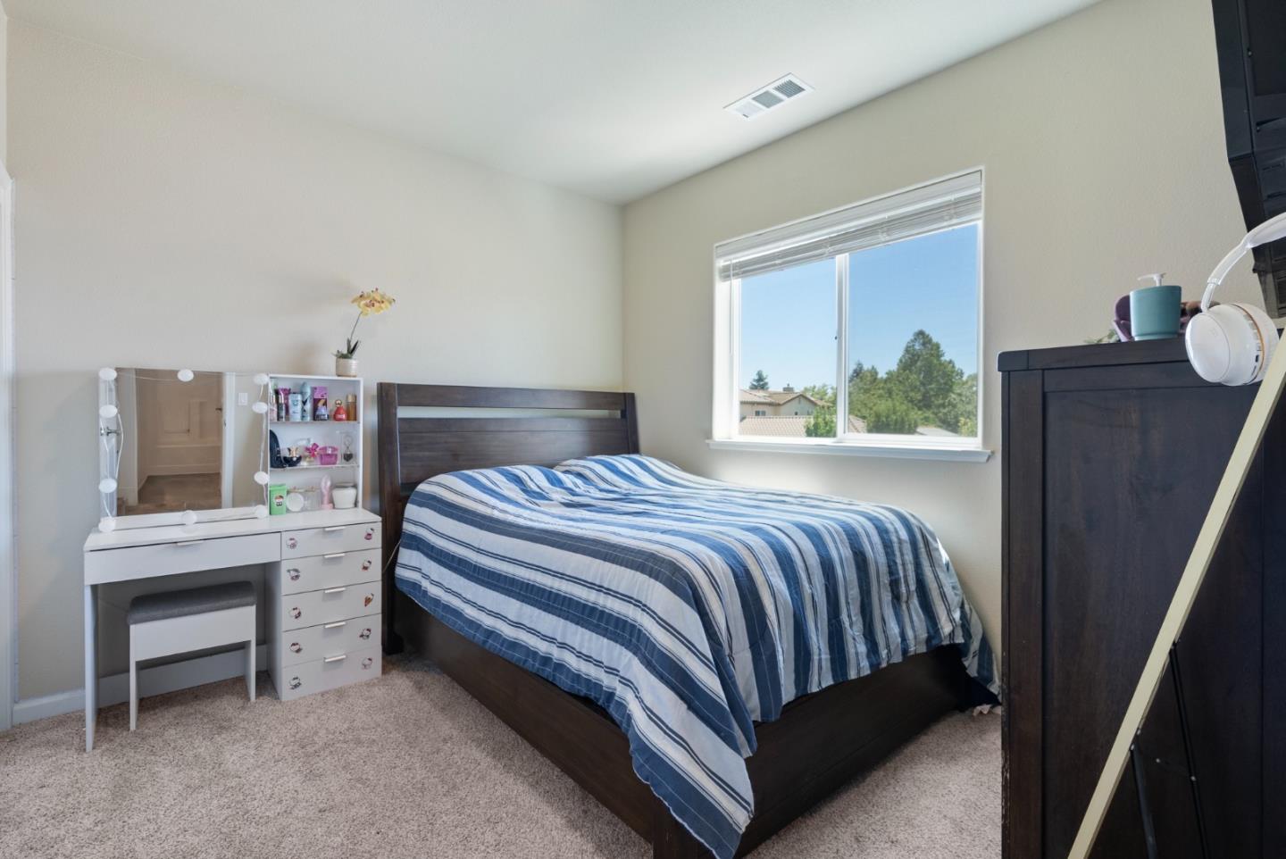 Detail Gallery Image 22 of 37 For 655 Lewis St, King City,  CA 93930 - 4 Beds | 2/1 Baths