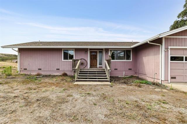 Detail Gallery Image 14 of 17 For 5677 Cloverdale Rd, Pescadero,  CA 94060 - 3 Beds | 2/1 Baths