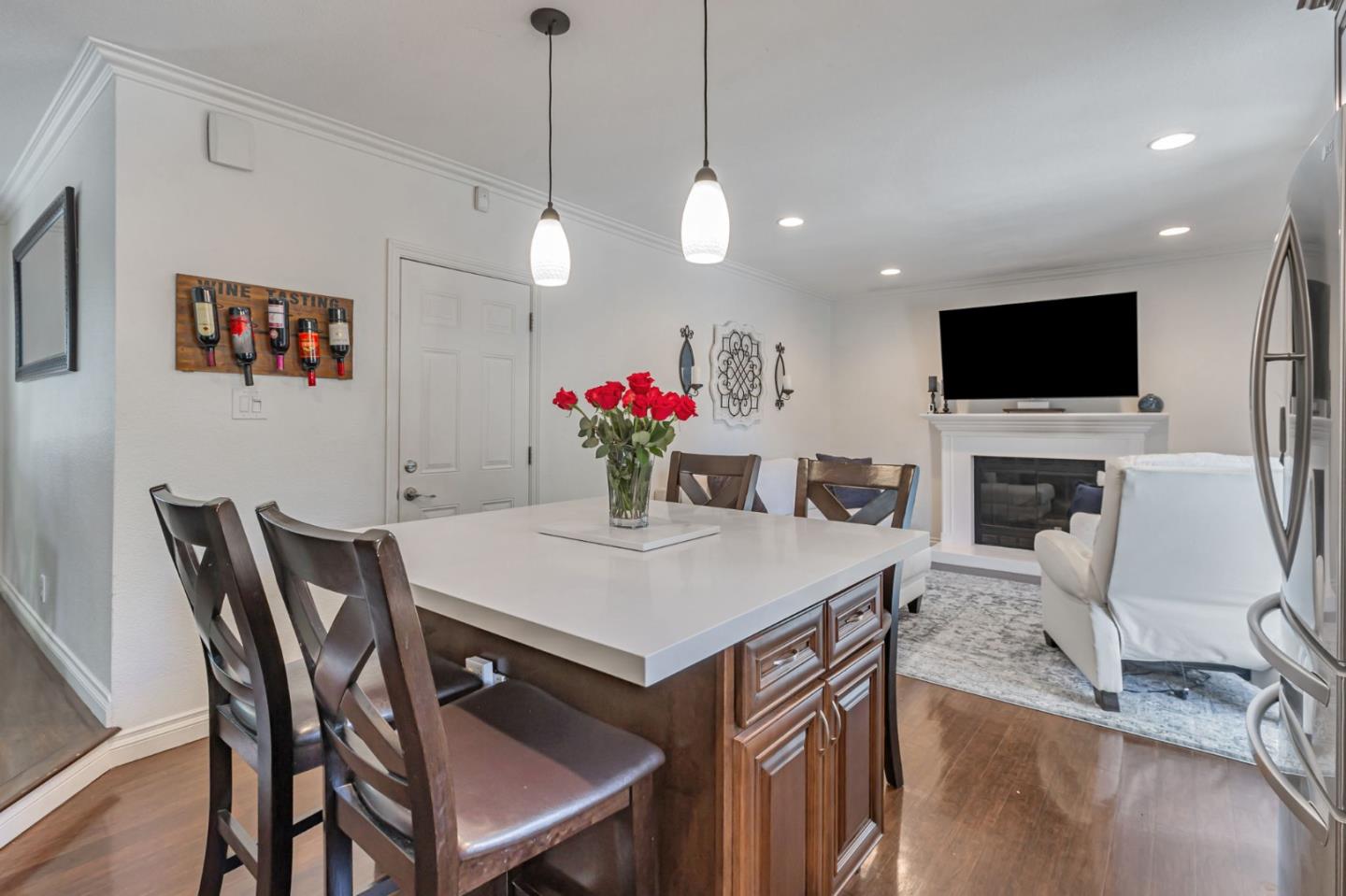 Detail Gallery Image 13 of 29 For 1420 Walnut Grove Ave, San Jose,  CA 95126 - 3 Beds | 2 Baths