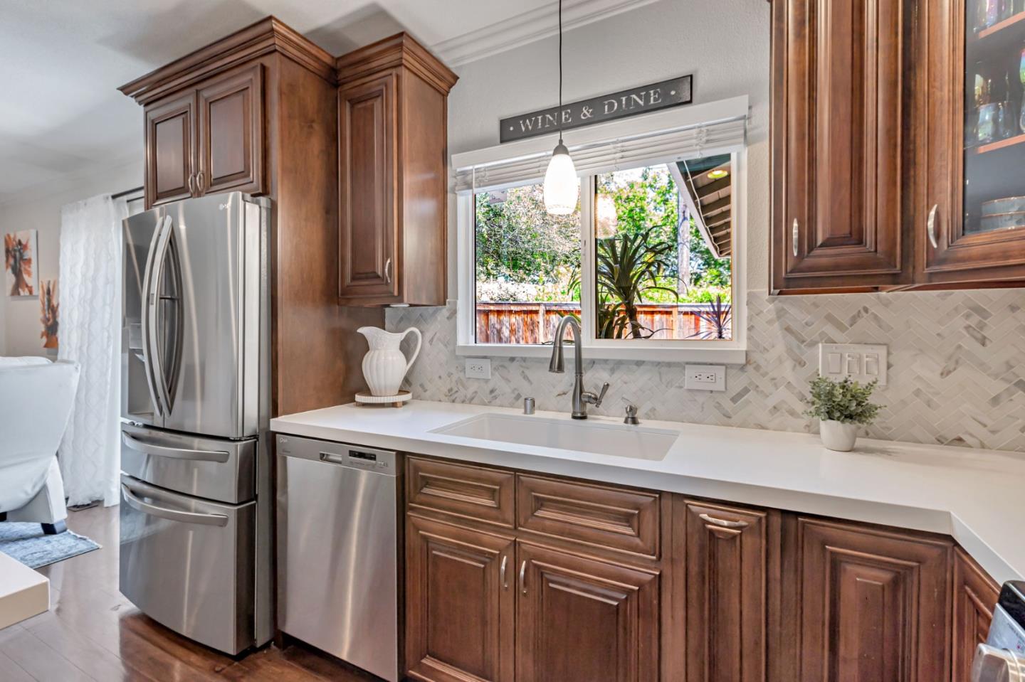 Detail Gallery Image 15 of 29 For 1420 Walnut Grove Ave, San Jose,  CA 95126 - 3 Beds | 2 Baths