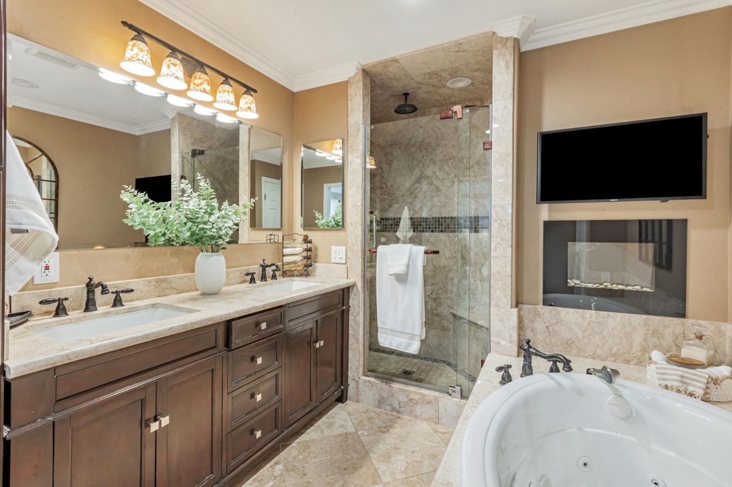 Detail Gallery Image 24 of 29 For 1420 Walnut Grove Ave, San Jose,  CA 95126 - 3 Beds | 2 Baths