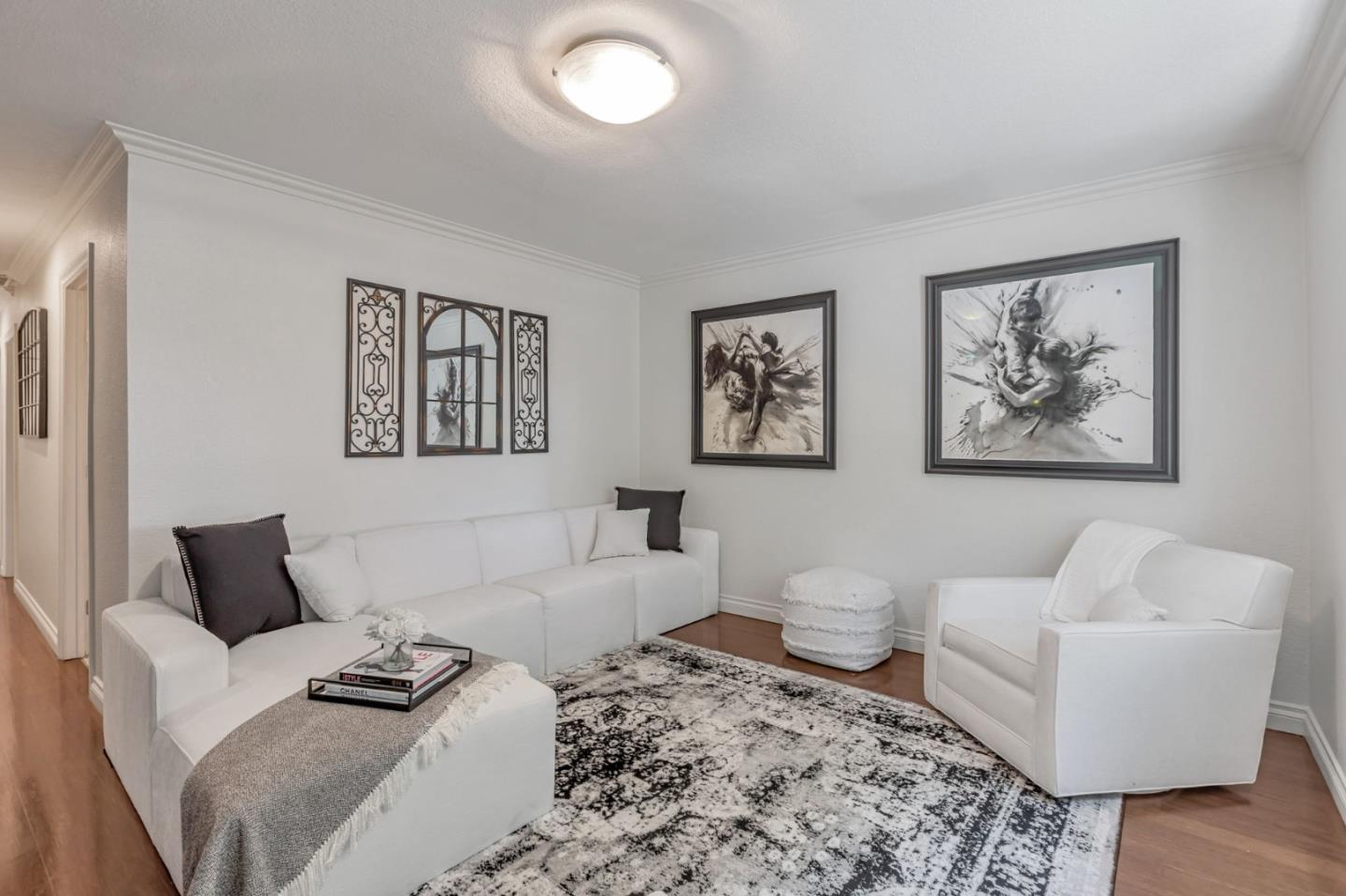 Detail Gallery Image 6 of 29 For 1420 Walnut Grove Ave, San Jose,  CA 95126 - 3 Beds | 2 Baths