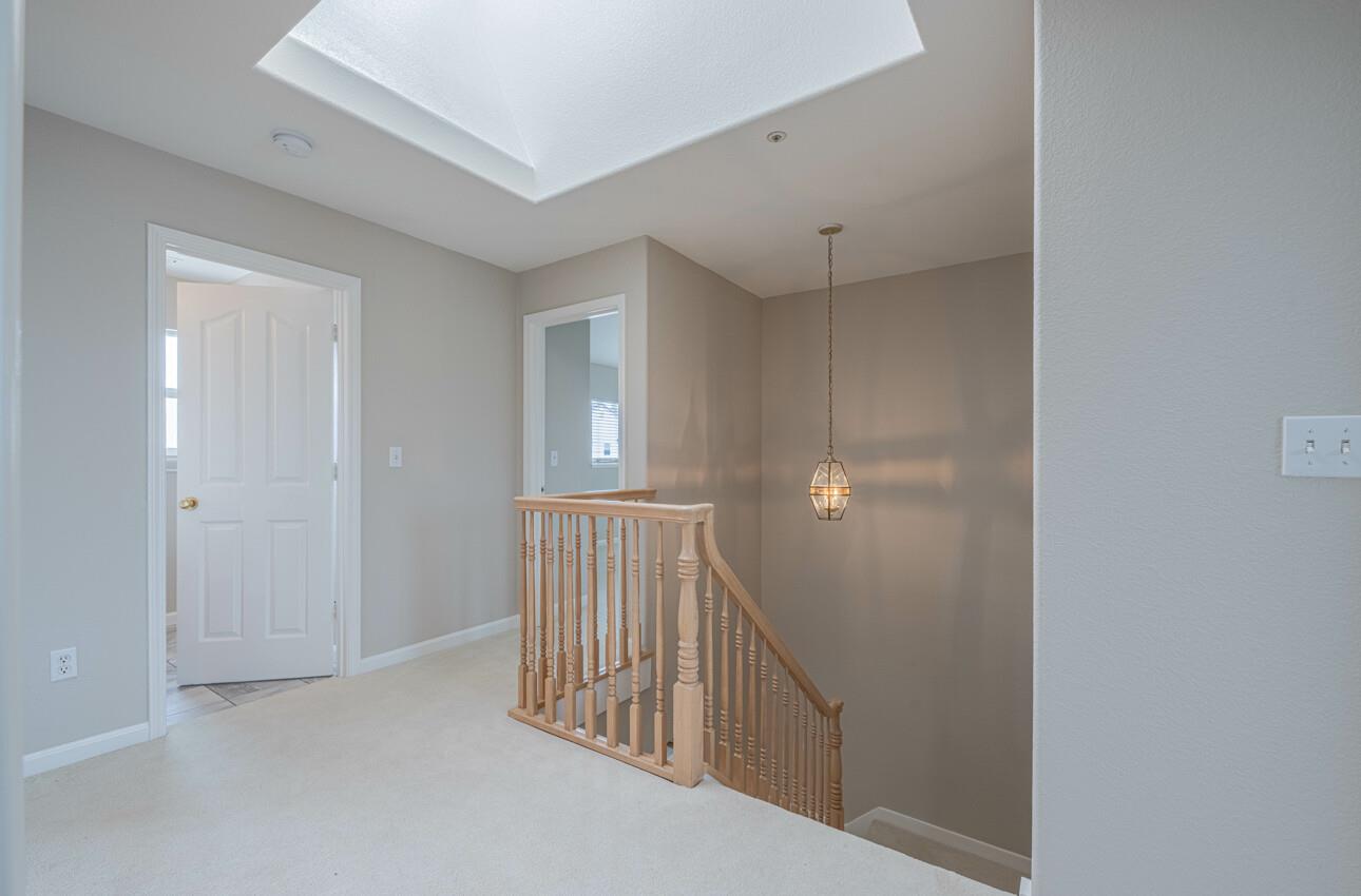 Detail Gallery Image 22 of 42 For 1016 Newington St, Salinas,  CA 93906 - 4 Beds | 2/1 Baths