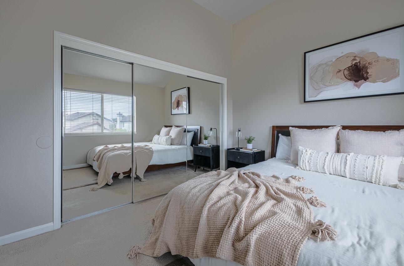 Detail Gallery Image 30 of 42 For 1016 Newington St, Salinas,  CA 93906 - 4 Beds | 2/1 Baths