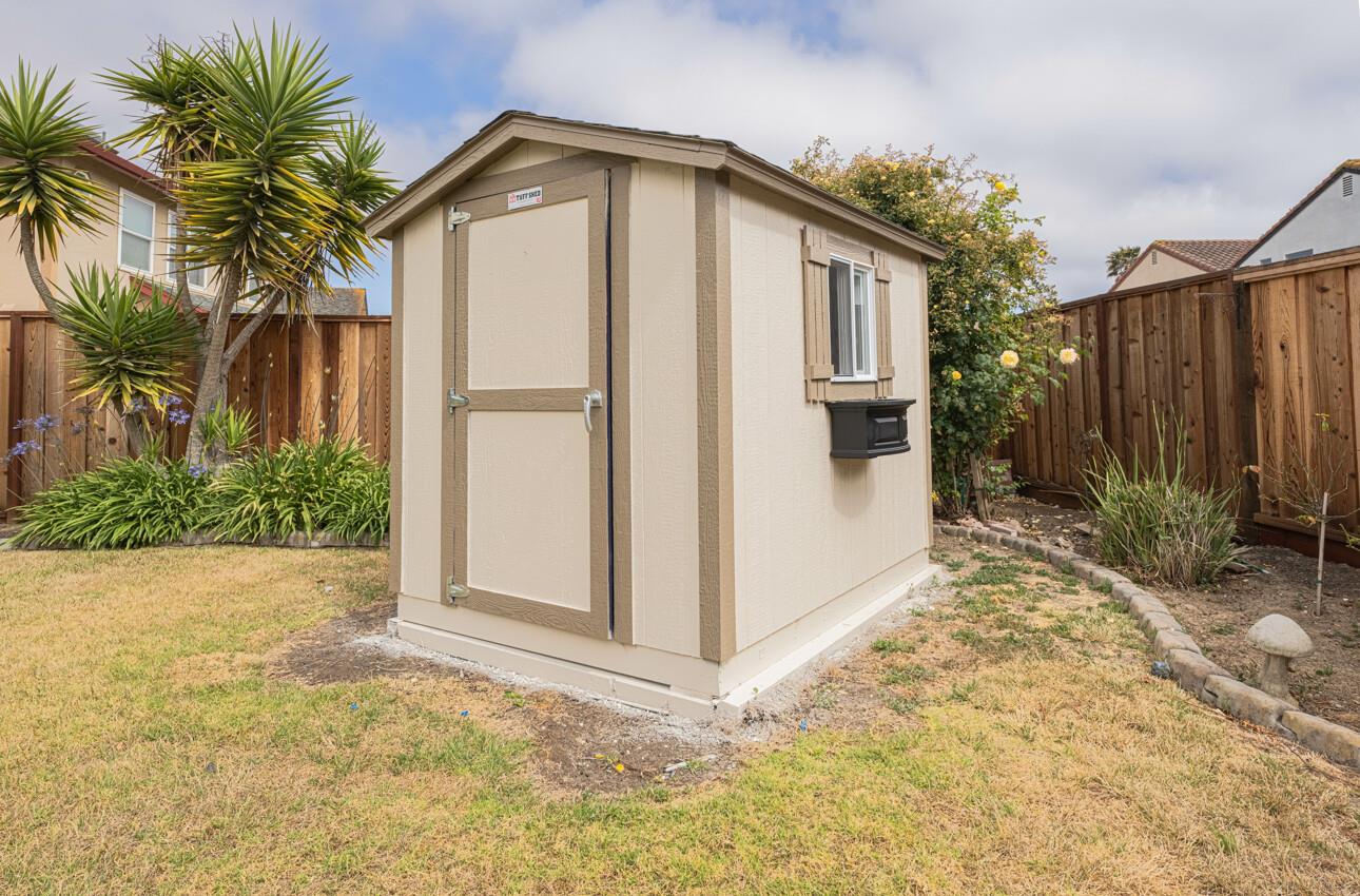 Detail Gallery Image 40 of 42 For 1016 Newington St, Salinas,  CA 93906 - 4 Beds | 2/1 Baths