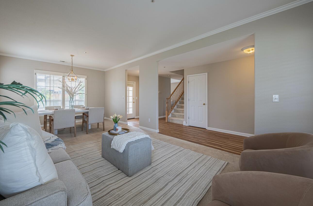 Detail Gallery Image 7 of 42 For 1016 Newington St, Salinas,  CA 93906 - 4 Beds | 2/1 Baths