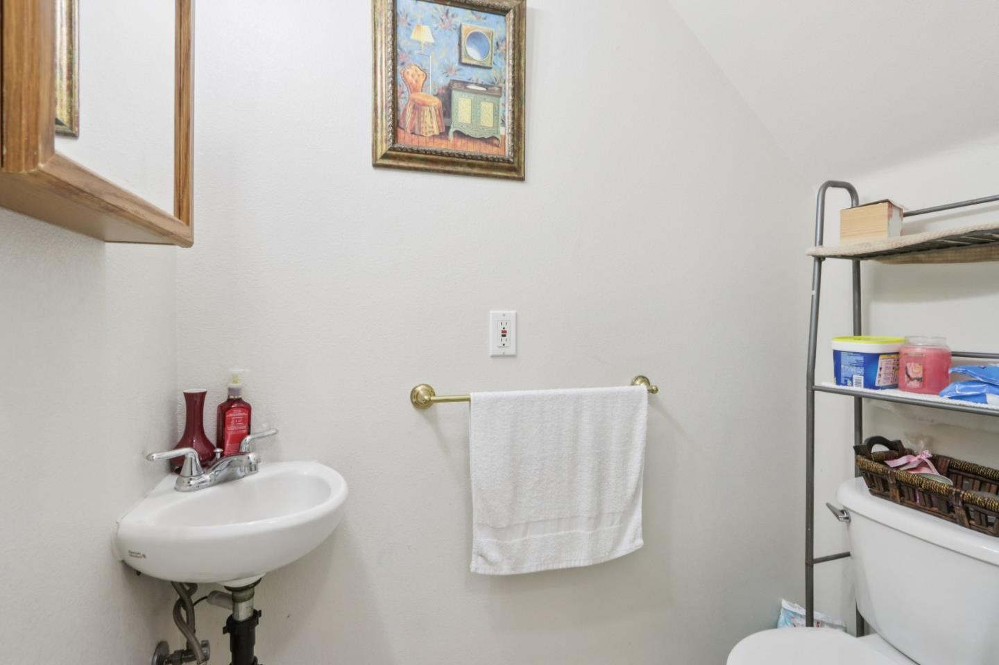 Detail Gallery Image 16 of 26 For 201 Jose Figueres Ave, San Jose,  CA 95116 - 2 Beds | 1/1 Baths