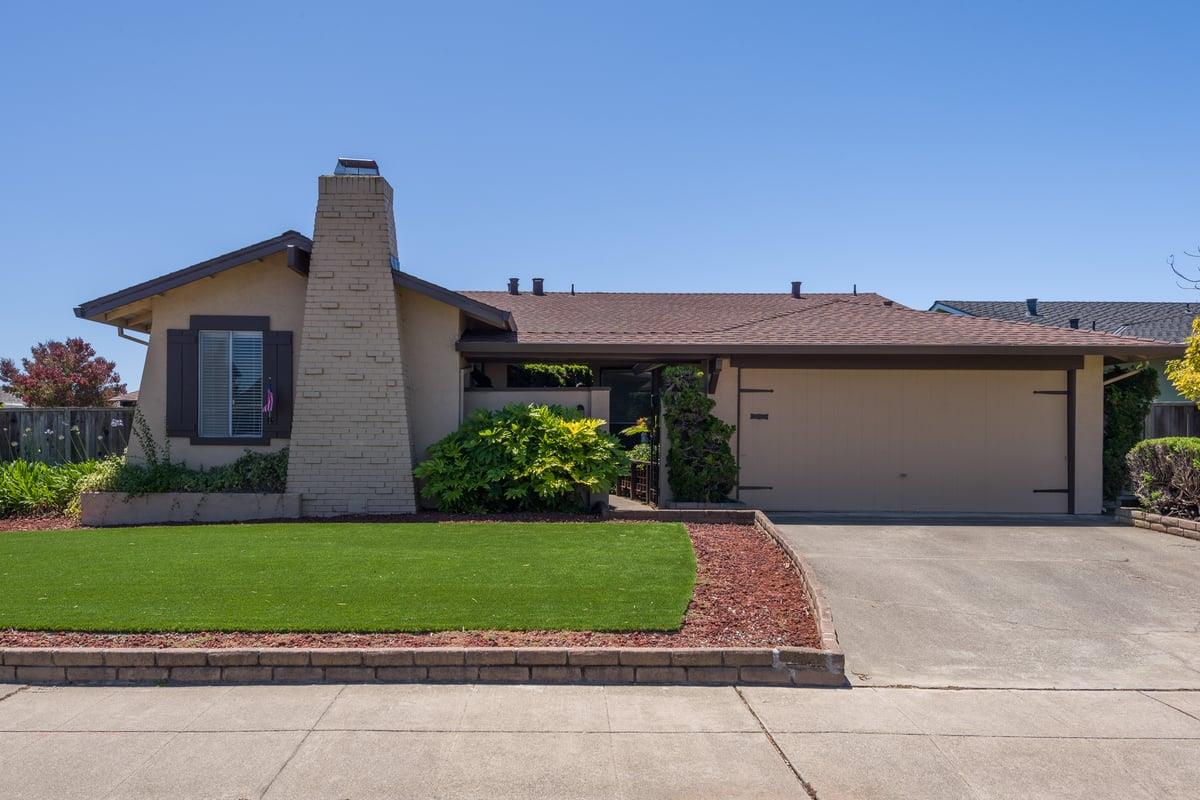 Detail Gallery Image 2 of 21 For 748 Gull Ave, Foster City,  CA 94404 - 4 Beds | 2 Baths