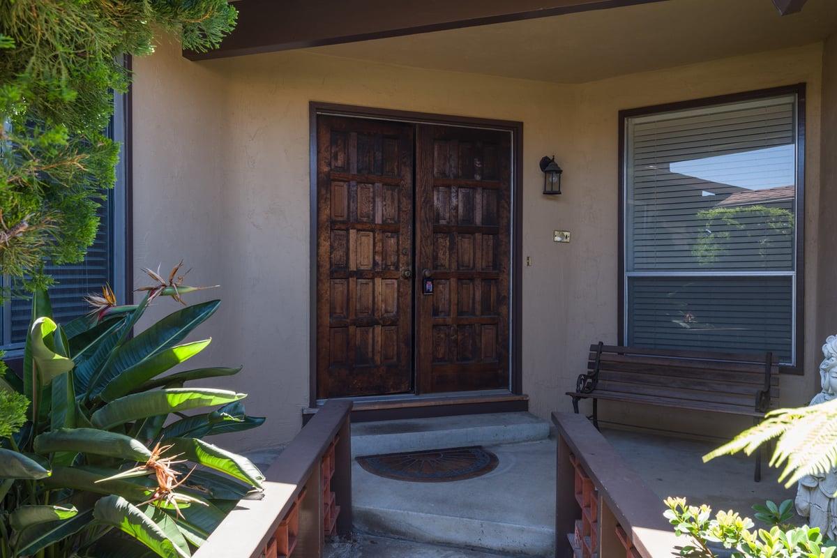Detail Gallery Image 3 of 21 For 748 Gull Ave, Foster City,  CA 94404 - 4 Beds | 2 Baths