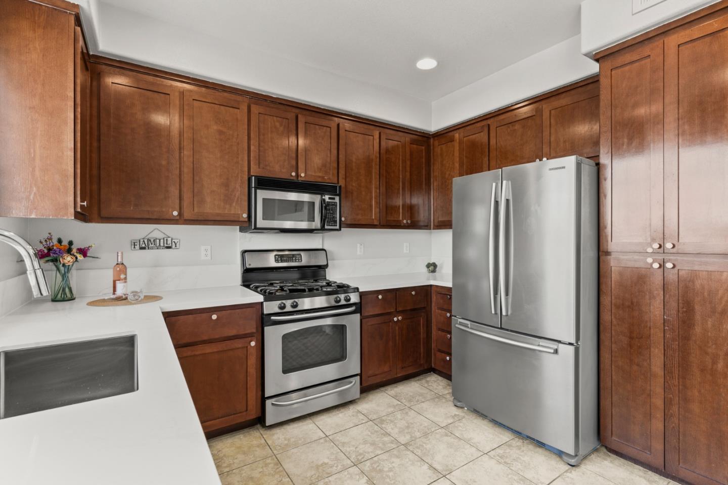 Detail Gallery Image 20 of 28 For 307 Destino Cir, San Jose,  CA 95133 - 3 Beds | 2/1 Baths