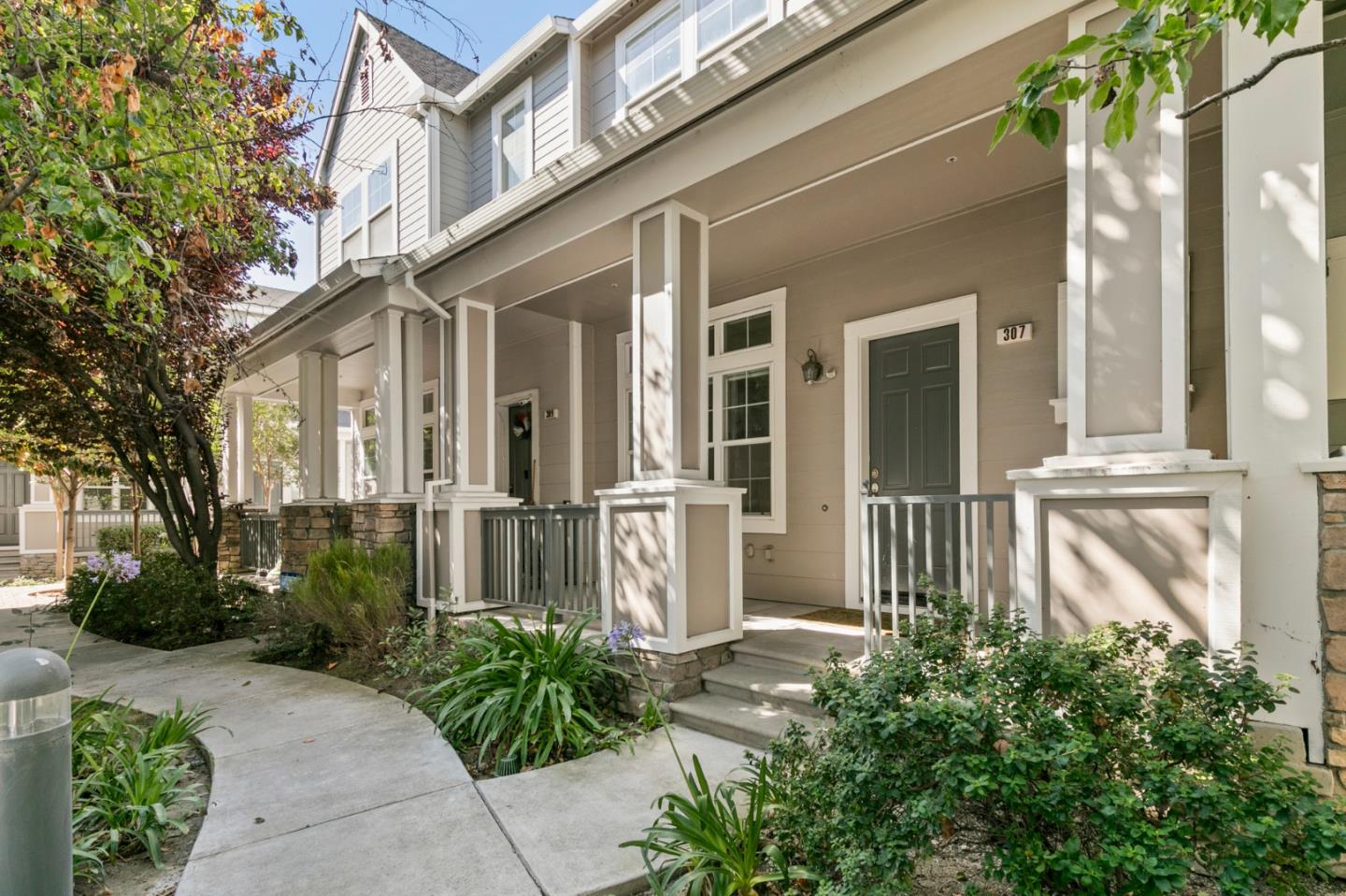 Detail Gallery Image 5 of 28 For 307 Destino Cir, San Jose,  CA 95133 - 3 Beds | 2/1 Baths