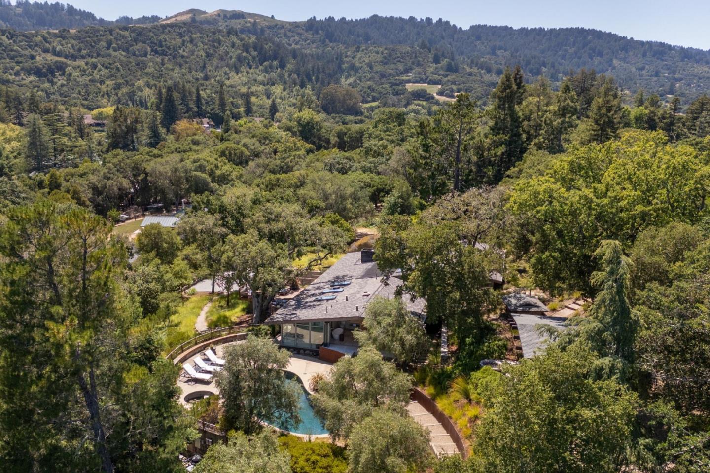 Detail Gallery Image 2 of 52 For 22 Grove Dr, Portola Valley,  CA 94028 - 3 Beds | 3 Baths
