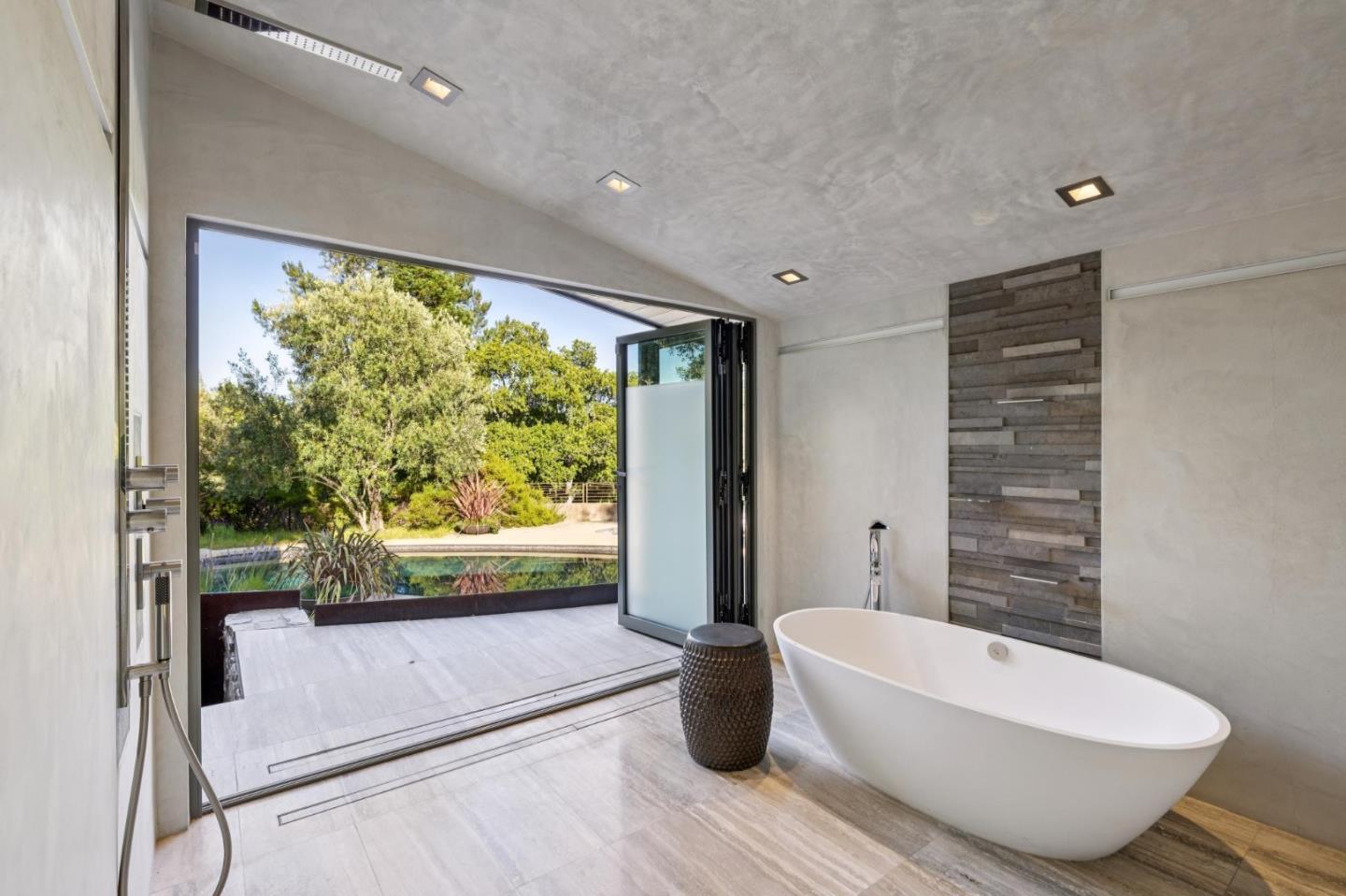 Detail Gallery Image 22 of 52 For 22 Grove Dr, Portola Valley,  CA 94028 - 3 Beds | 3 Baths