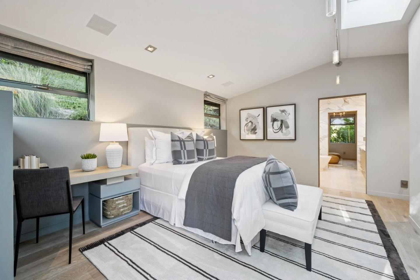 Detail Gallery Image 30 of 52 For 22 Grove Dr, Portola Valley,  CA 94028 - 3 Beds | 3 Baths