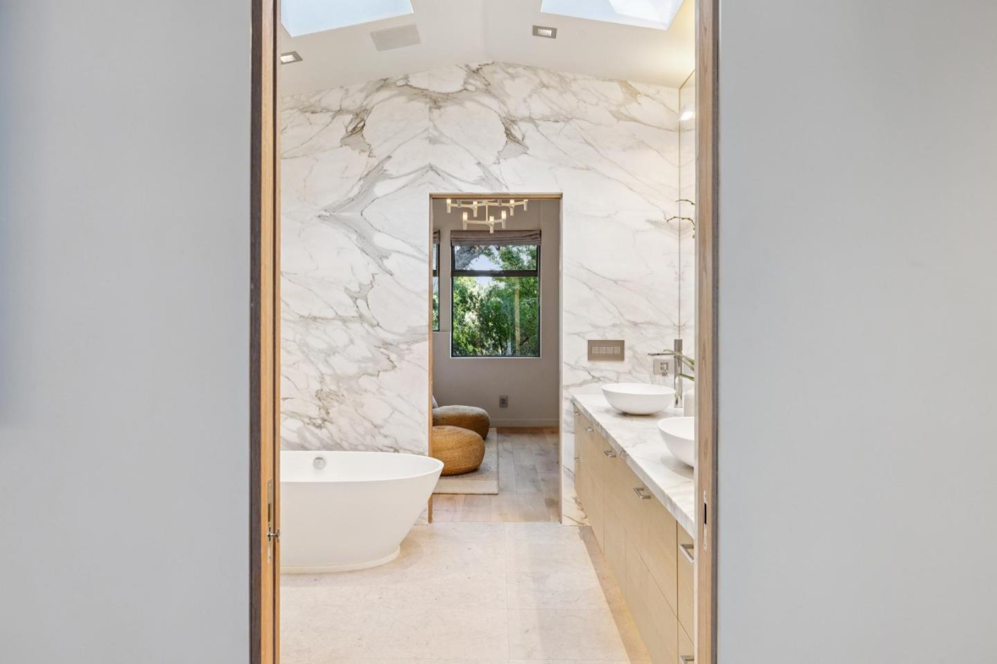 Detail Gallery Image 31 of 52 For 22 Grove Dr, Portola Valley,  CA 94028 - 3 Beds | 3 Baths
