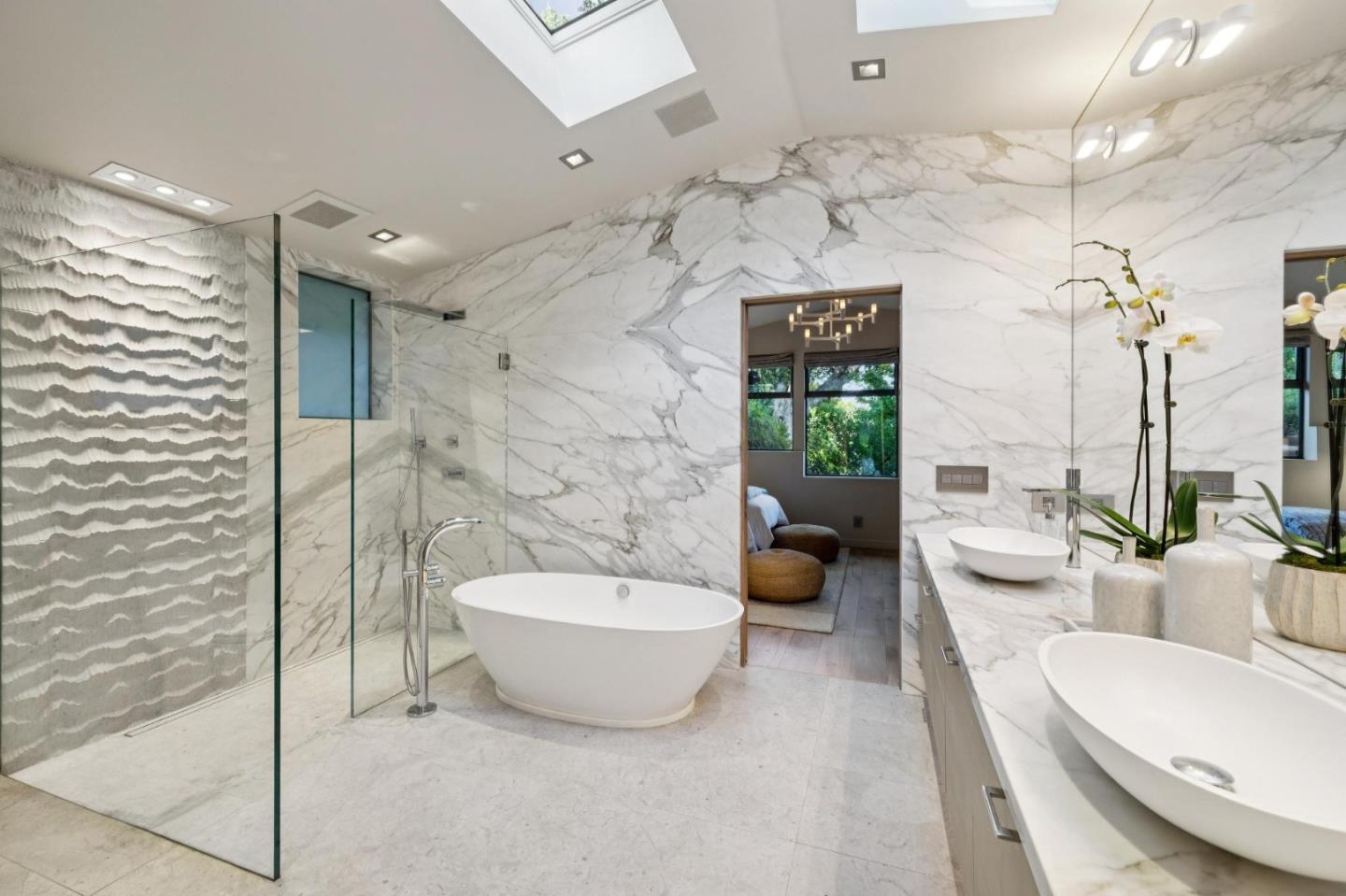 Detail Gallery Image 32 of 52 For 22 Grove Dr, Portola Valley,  CA 94028 - 3 Beds | 3 Baths
