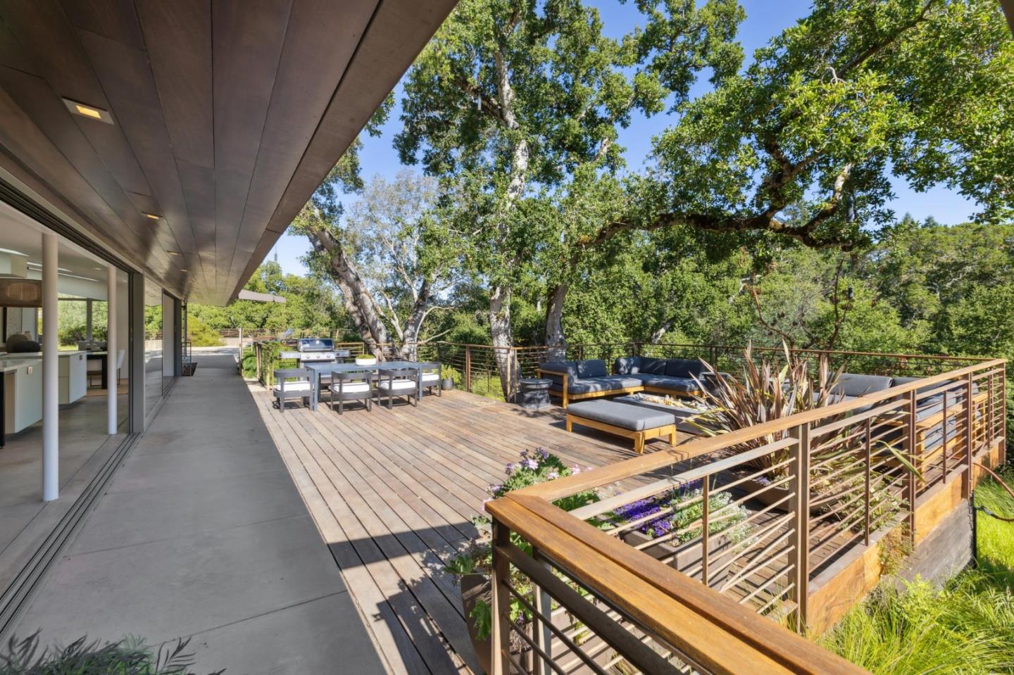 Detail Gallery Image 37 of 52 For 22 Grove Dr, Portola Valley,  CA 94028 - 3 Beds | 3 Baths