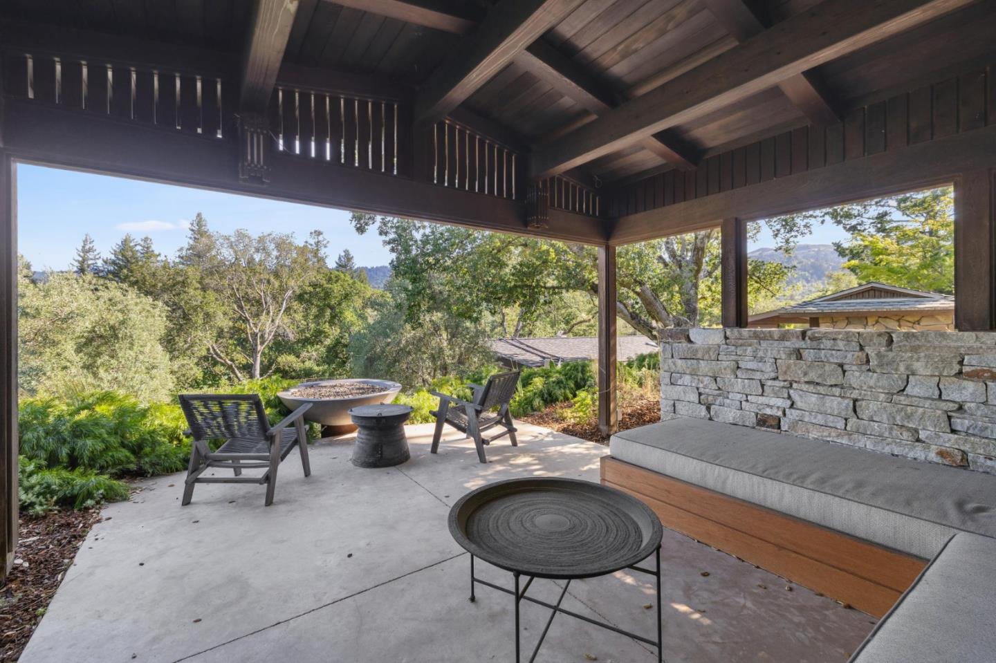 Detail Gallery Image 39 of 52 For 22 Grove Dr, Portola Valley,  CA 94028 - 3 Beds | 3 Baths