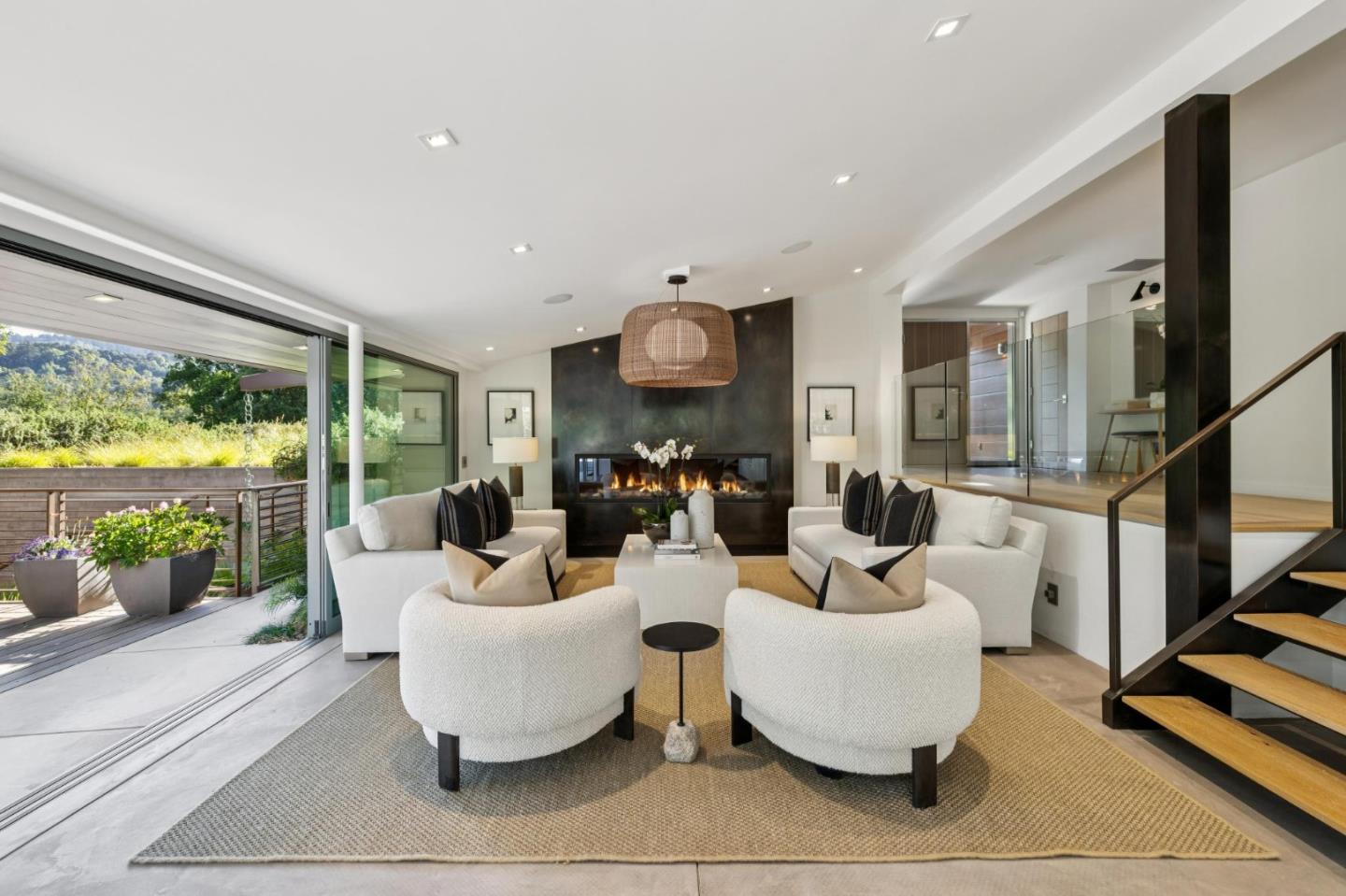 Detail Gallery Image 7 of 52 For 22 Grove Dr, Portola Valley,  CA 94028 - 3 Beds | 3 Baths