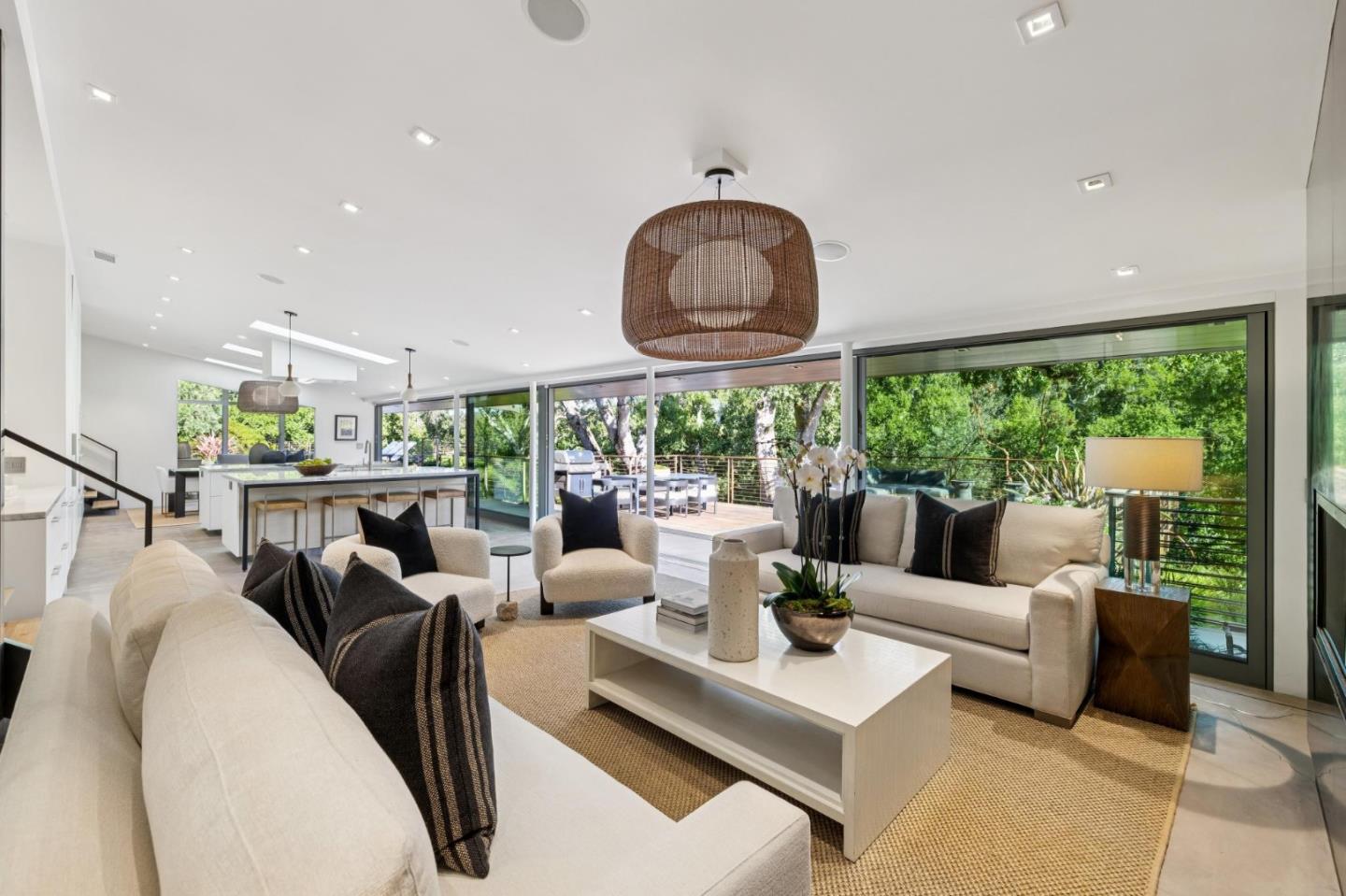 Detail Gallery Image 8 of 52 For 22 Grove Dr, Portola Valley,  CA 94028 - 3 Beds | 3 Baths