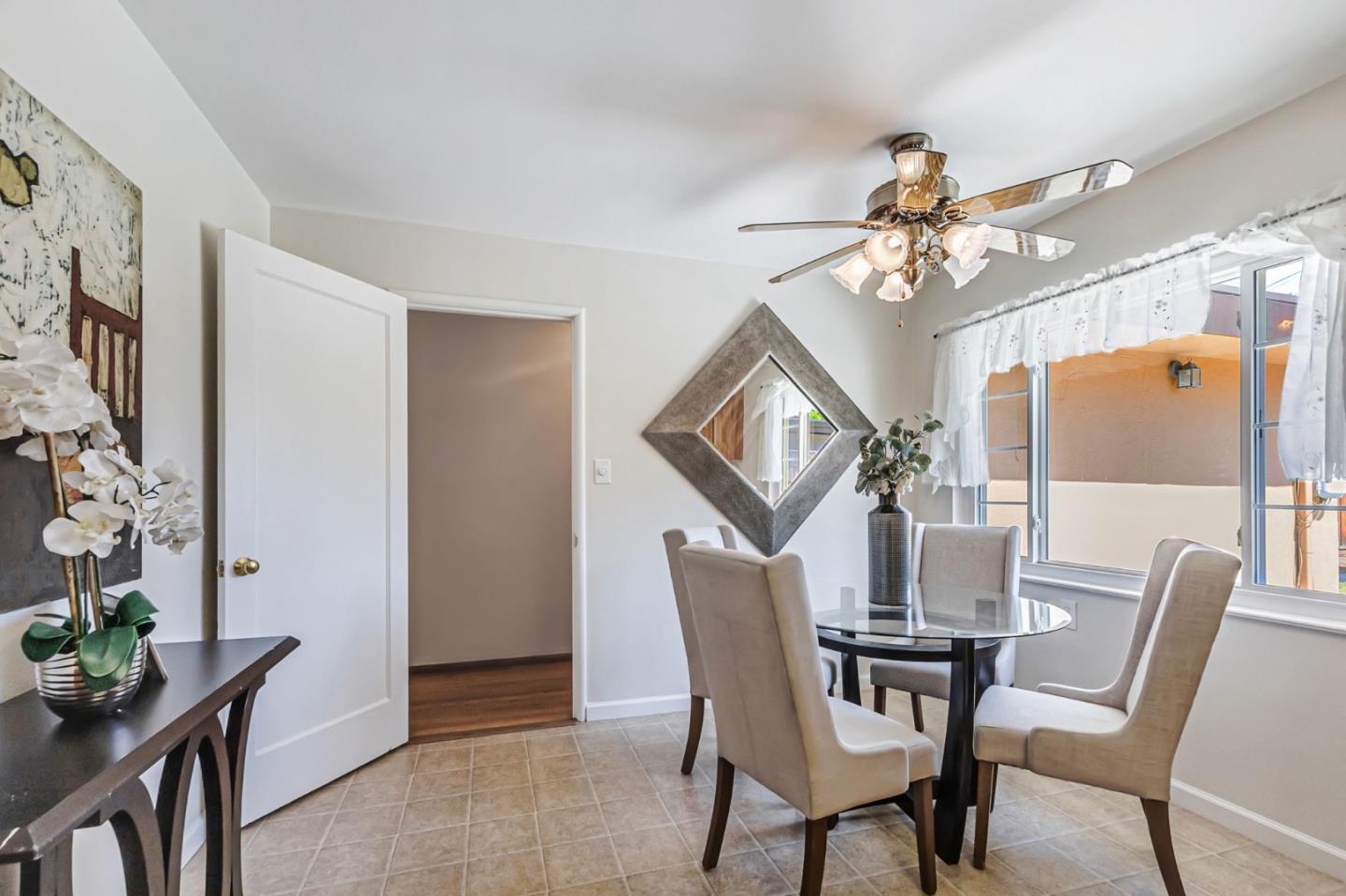 Detail Gallery Image 11 of 28 For 1924 Stafford St, Santa Clara,  CA 95050 - 3 Beds | 1/1 Baths