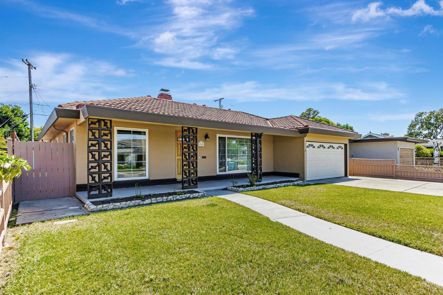 Detail Gallery Image 2 of 28 For 1924 Stafford St, Santa Clara,  CA 95050 - 3 Beds | 1/1 Baths