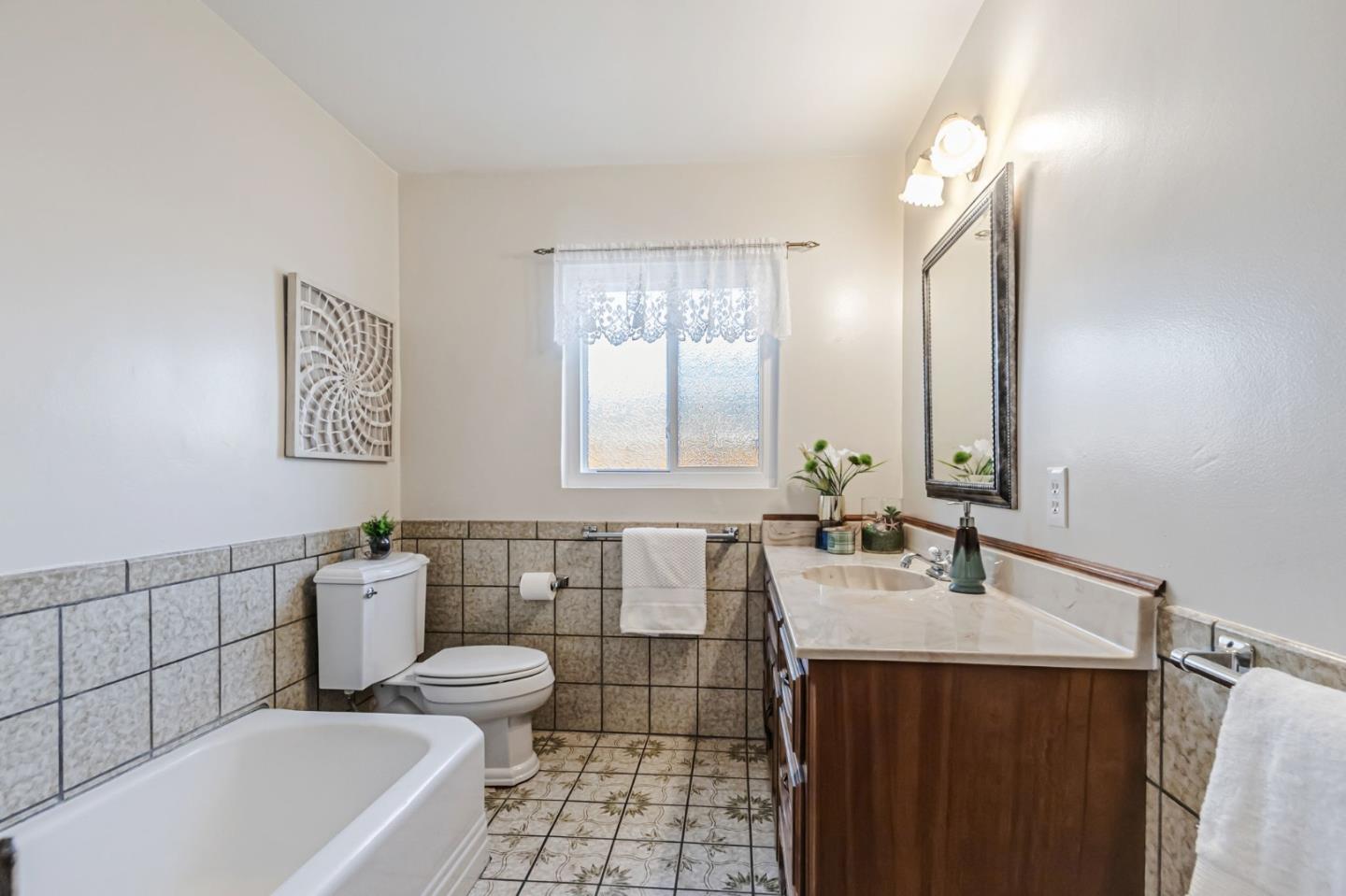 Detail Gallery Image 21 of 28 For 1924 Stafford St, Santa Clara,  CA 95050 - 3 Beds | 1/1 Baths