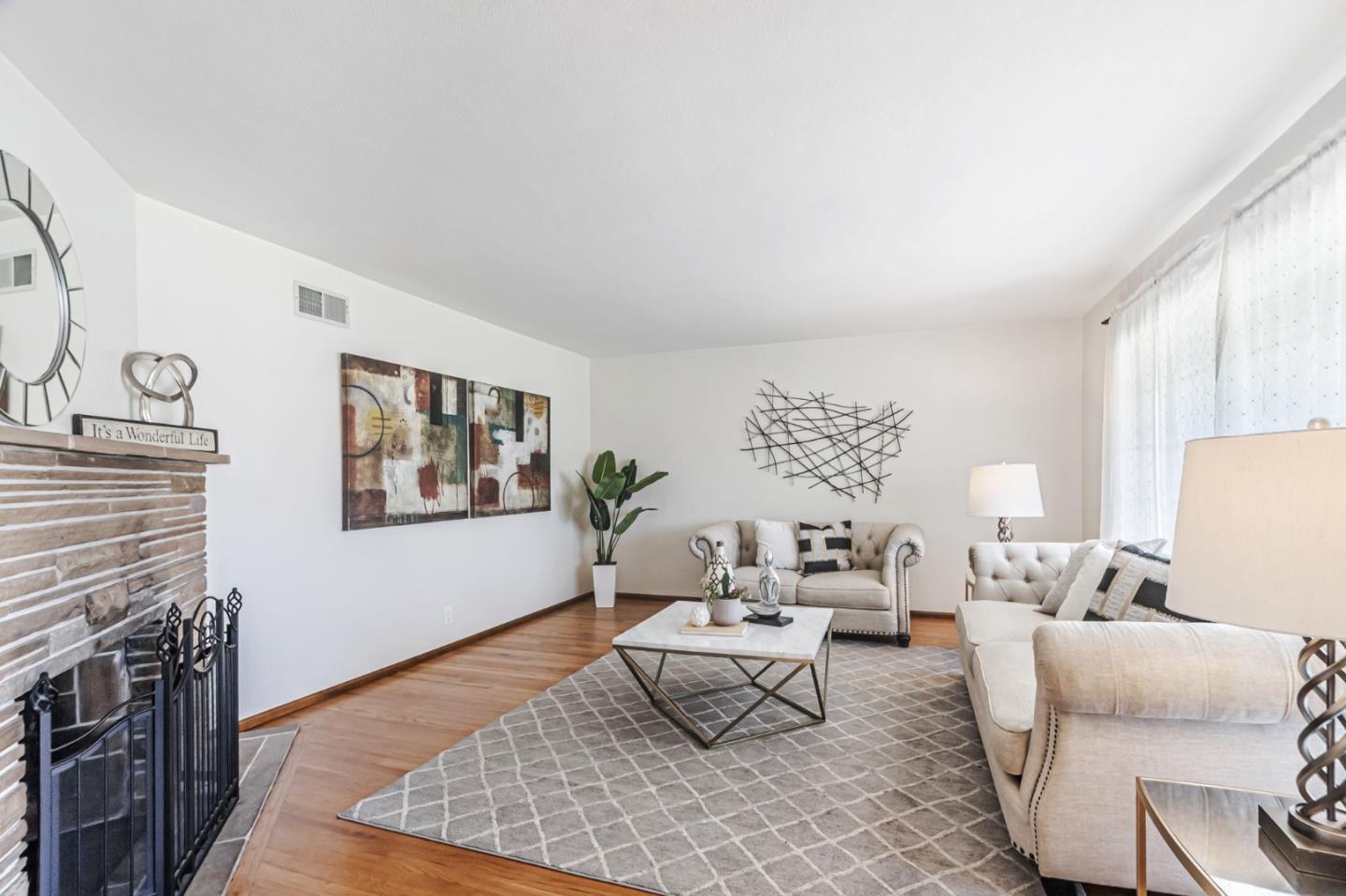 Detail Gallery Image 5 of 28 For 1924 Stafford St, Santa Clara,  CA 95050 - 3 Beds | 1/1 Baths