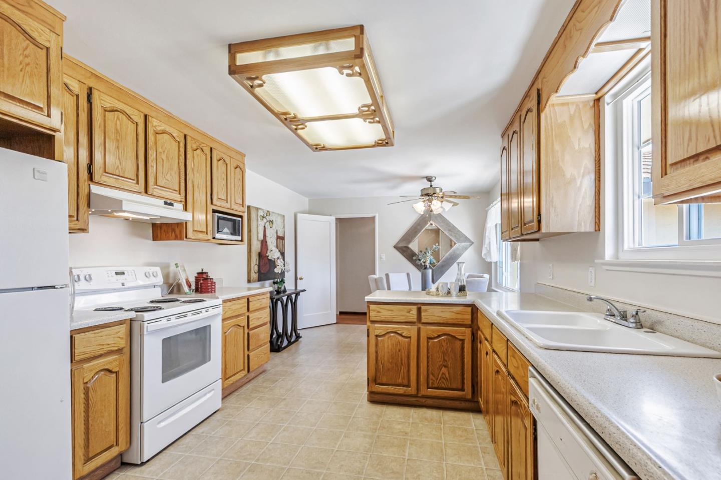 Detail Gallery Image 9 of 28 For 1924 Stafford St, Santa Clara,  CA 95050 - 3 Beds | 1/1 Baths