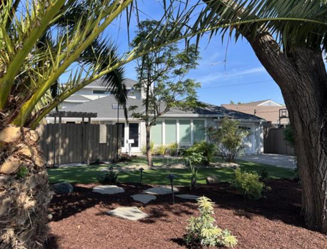 Detail Gallery Image 1 of 1 For 3639 Florence St, Redwood City,  CA 94063 - 4 Beds | 2 Baths